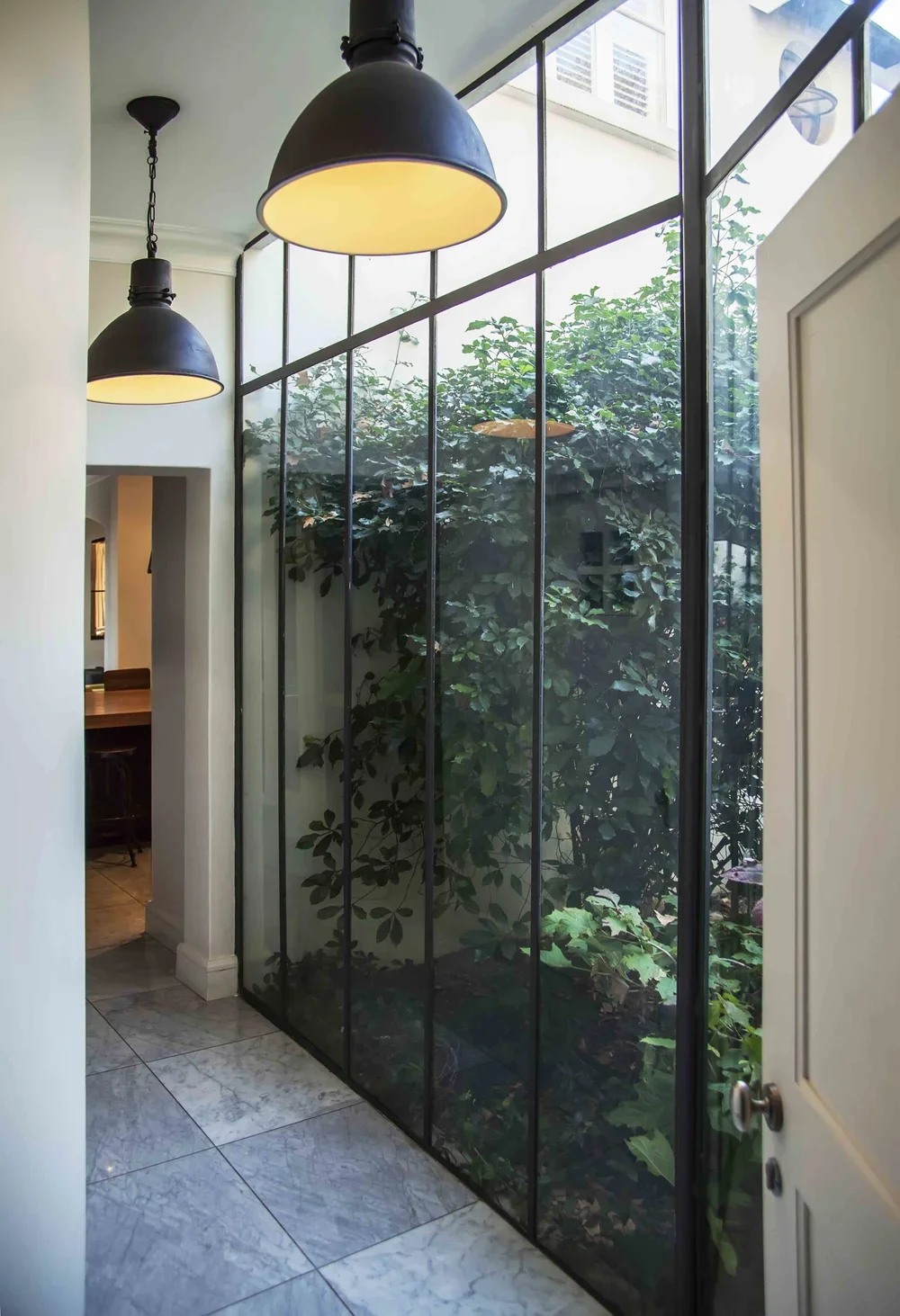 Masterworx+-+Bryanston+House+2+Glass+walkway.webp