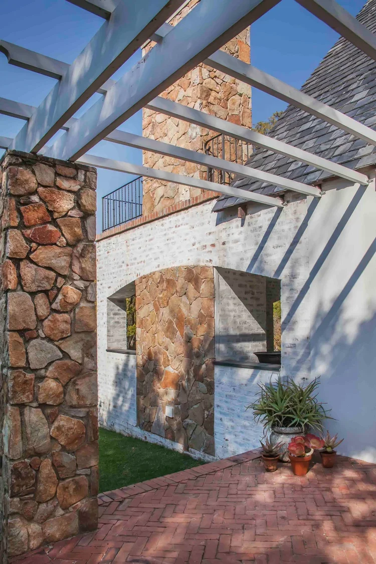 Masterworx+-+Bryanston+House+2+Exterior+2.webp