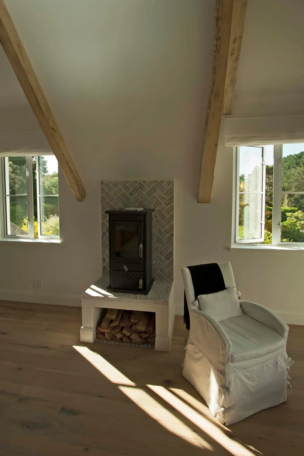 Masterworx+-+Constantia+House+Interior+Bedr.webp