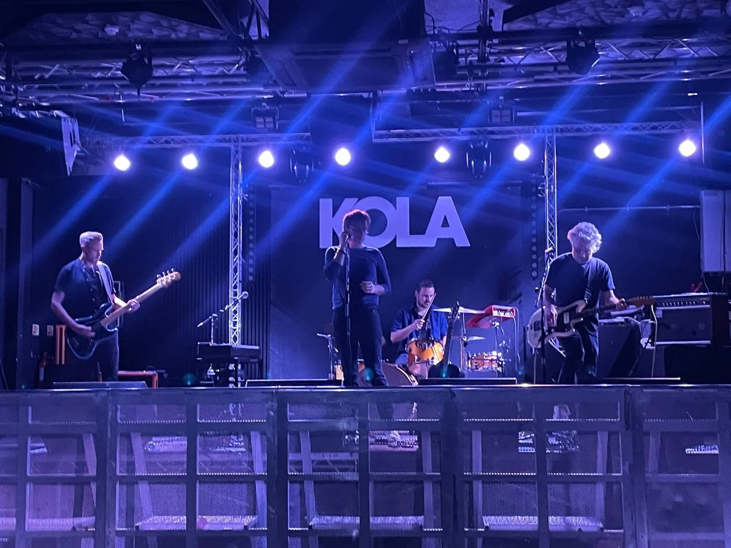 All set up and ready for you, Portsmouth 💙

Join us at Kola tonight. 7:30pm Doors. 8pm @lugnutband. 8:45pm Fast Trains. 9:30pm @lipworms. 

Let&rsquo;s do this x
