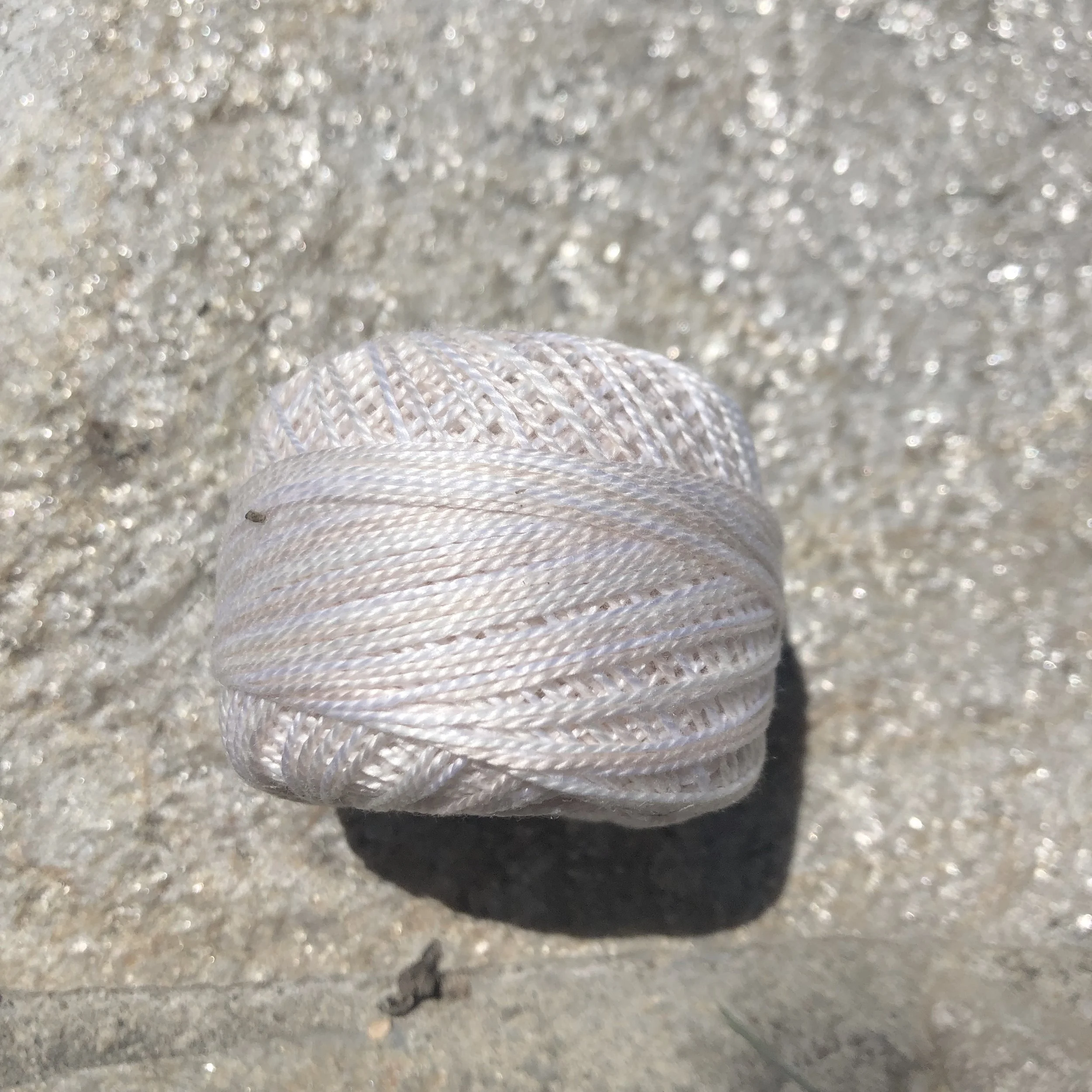 Wonderfil Perle Cotton #8 - EZM 1011 Pastel Peach