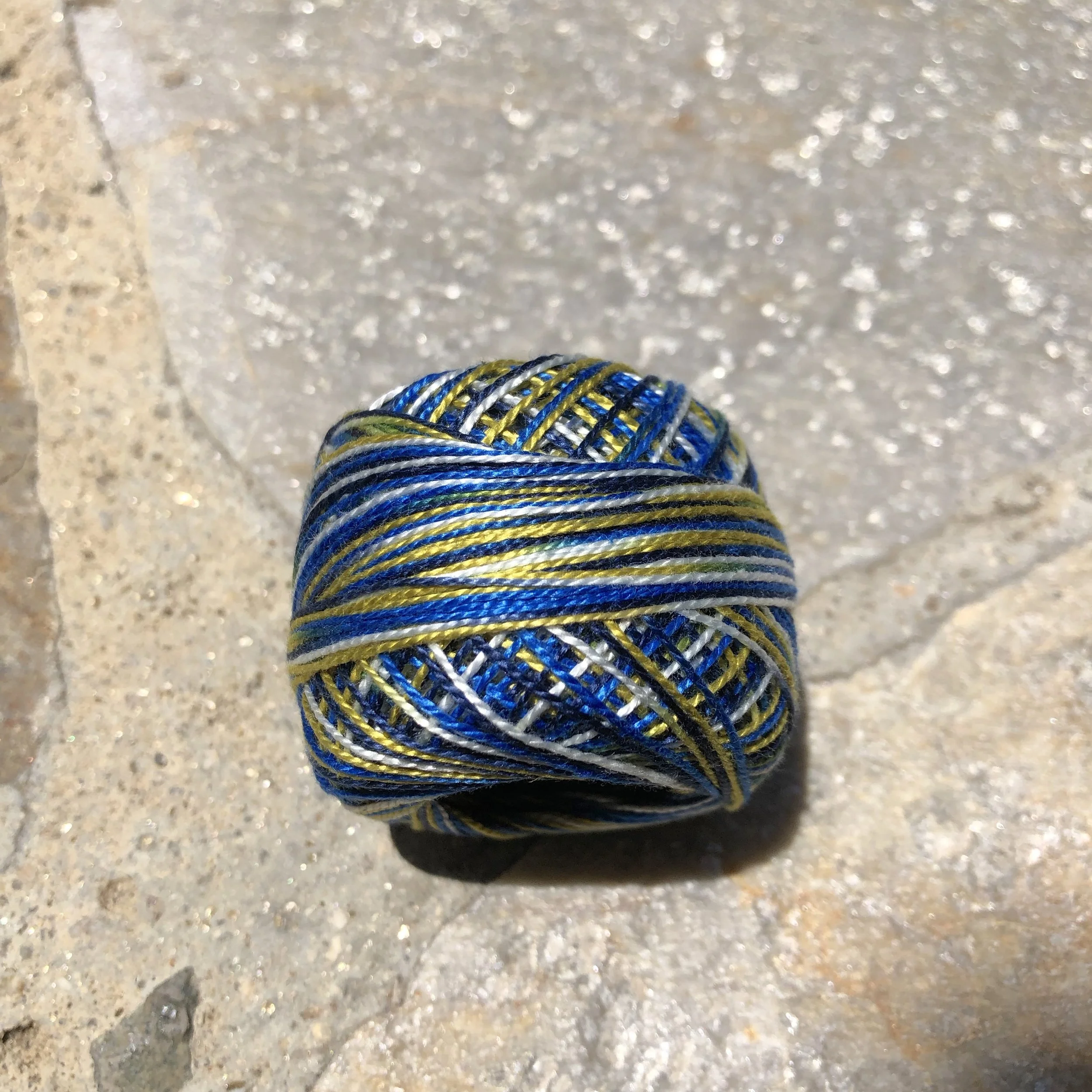 Wonderfil Perle Cotton #8 - EZM 1022 City Lights