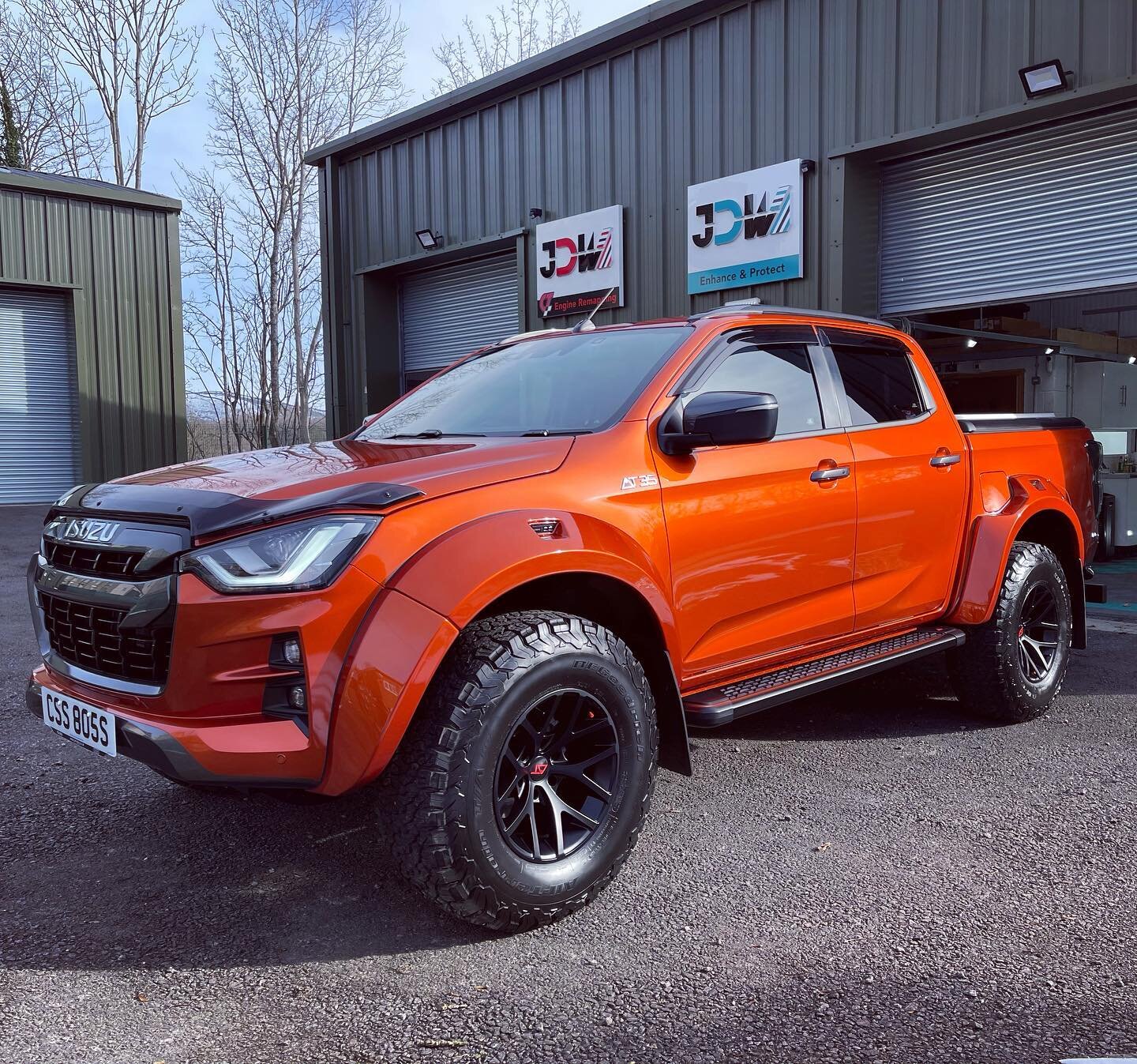 BIG Orange Truck 🟠

#garagetherapy #autodetailing #cardetailing #ceramiccoating #orange #isuzuarctictrucks #truck #offroadtrucks