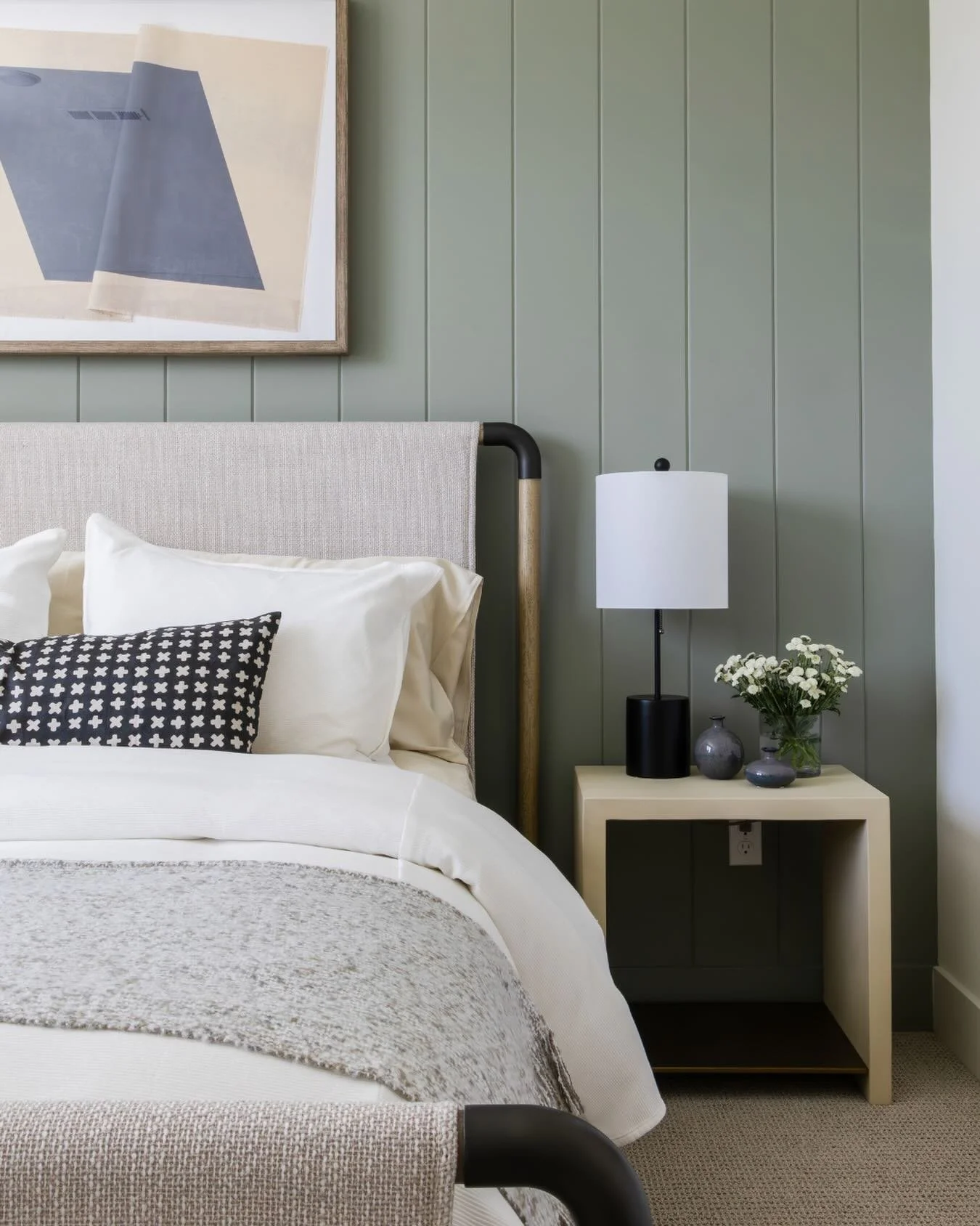 It&rsquo;s Friday, and we are half way through May! When did that happen? Cheers to a great weekend ahead. 

@jengracephoto 
@sagedesigninc 

Bedroom inspiration. Bedroom design. Neutral bedding. Guest bedroom. Primary bedroom. Orange County interior