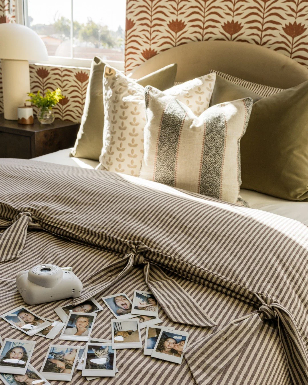 One week until summer is in full swing and we&rsquo;re so ready for late nights, tons of Polaroids, and a little extra room for the memories (and the mess) that make it all unforgettable!

#GirlsBedroomDesign #SageDesignInc #SummerRoomRefresh #SoCalS