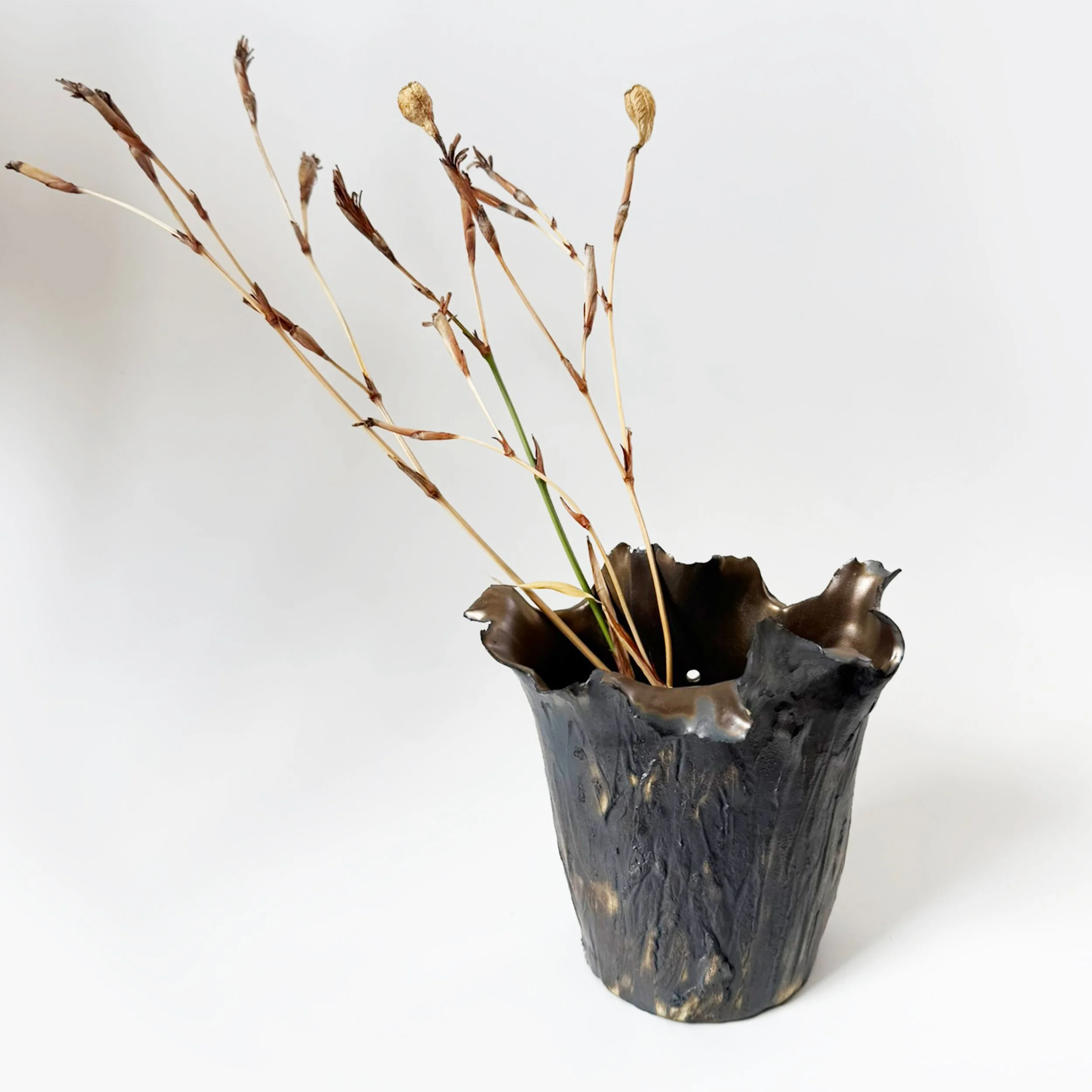 Forest-Fragments-wall-vase_Deb-Otto.jpg