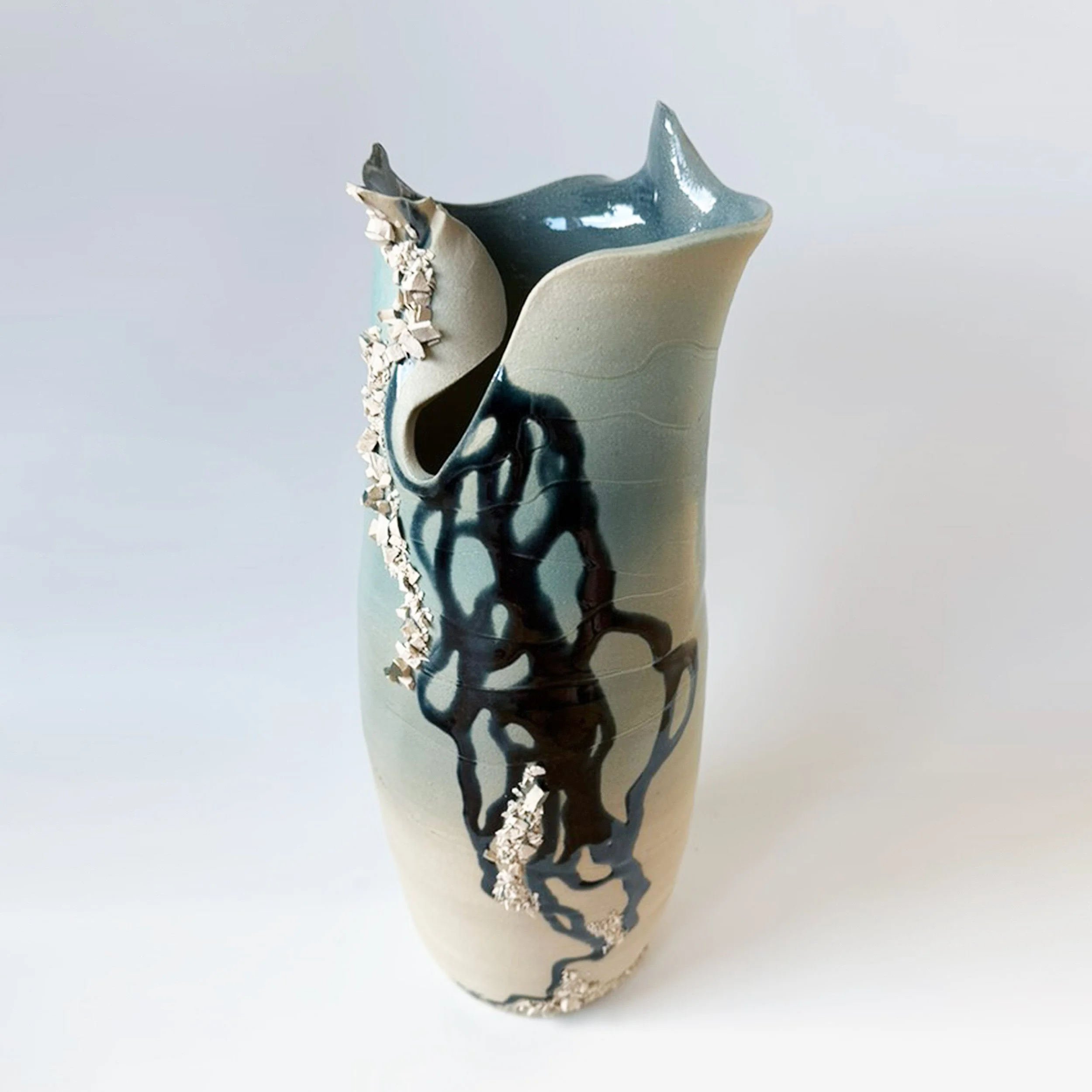 Sea-Edge-Vase-B.jpg