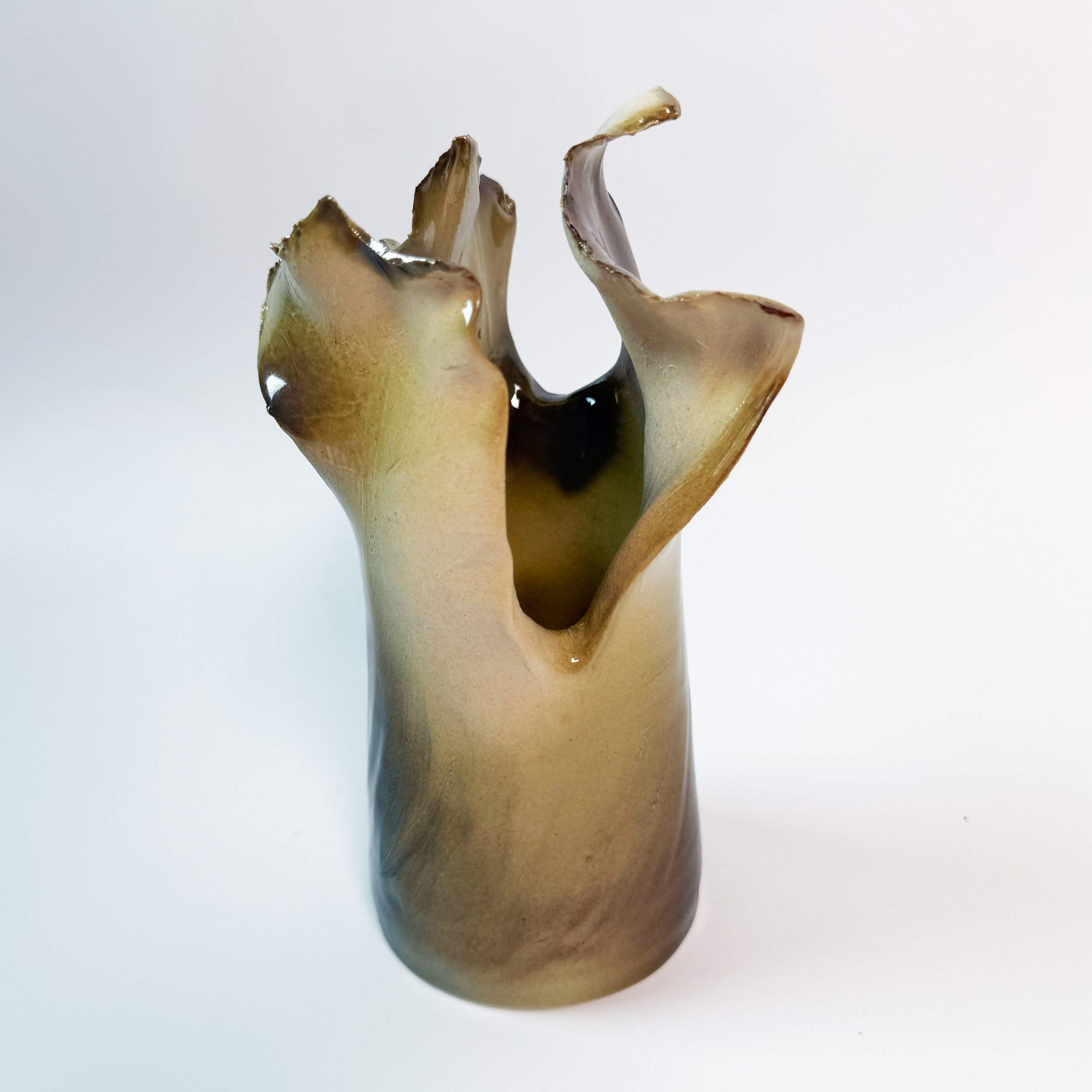 verdant-petals-mini-vase.jpg