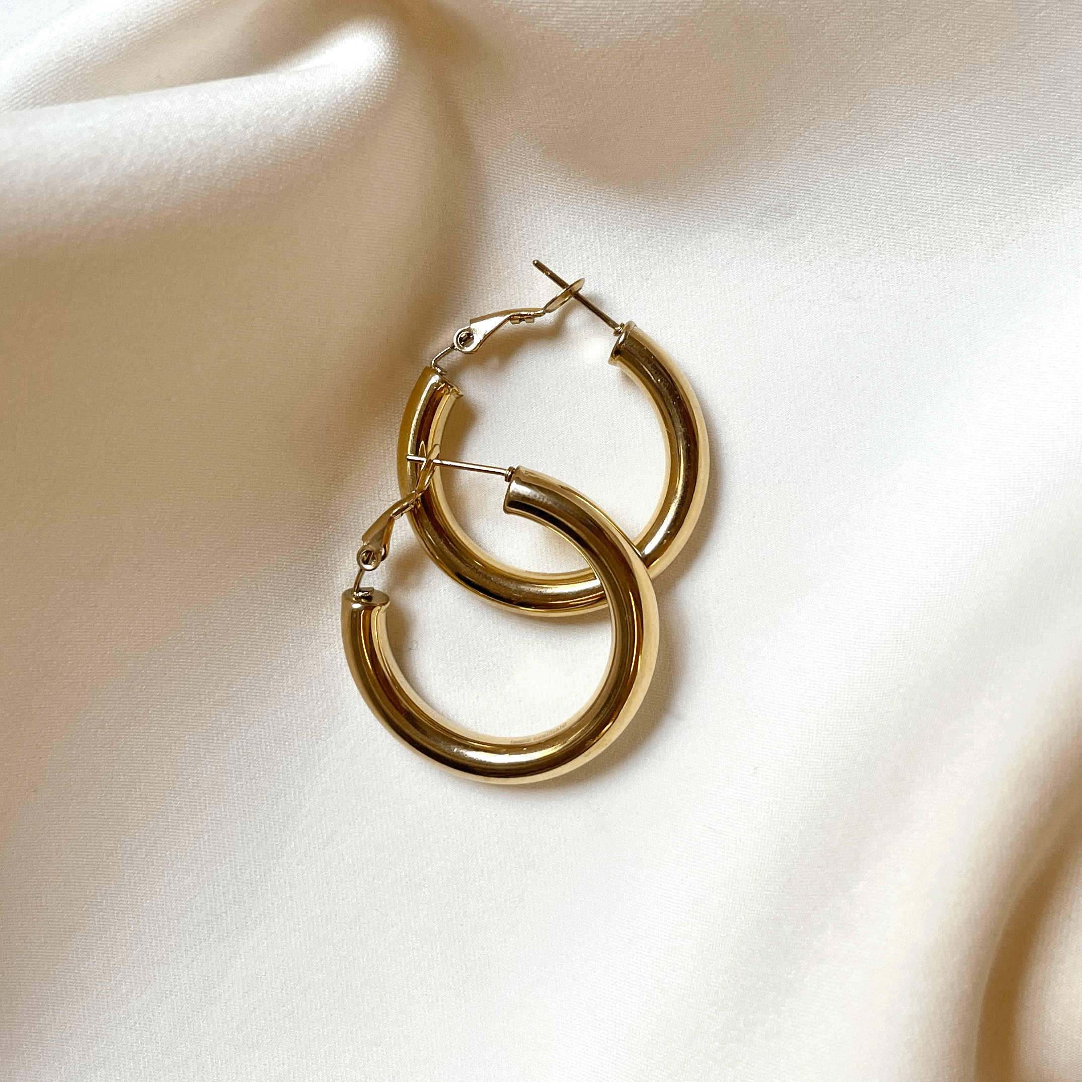 Classic Hoops