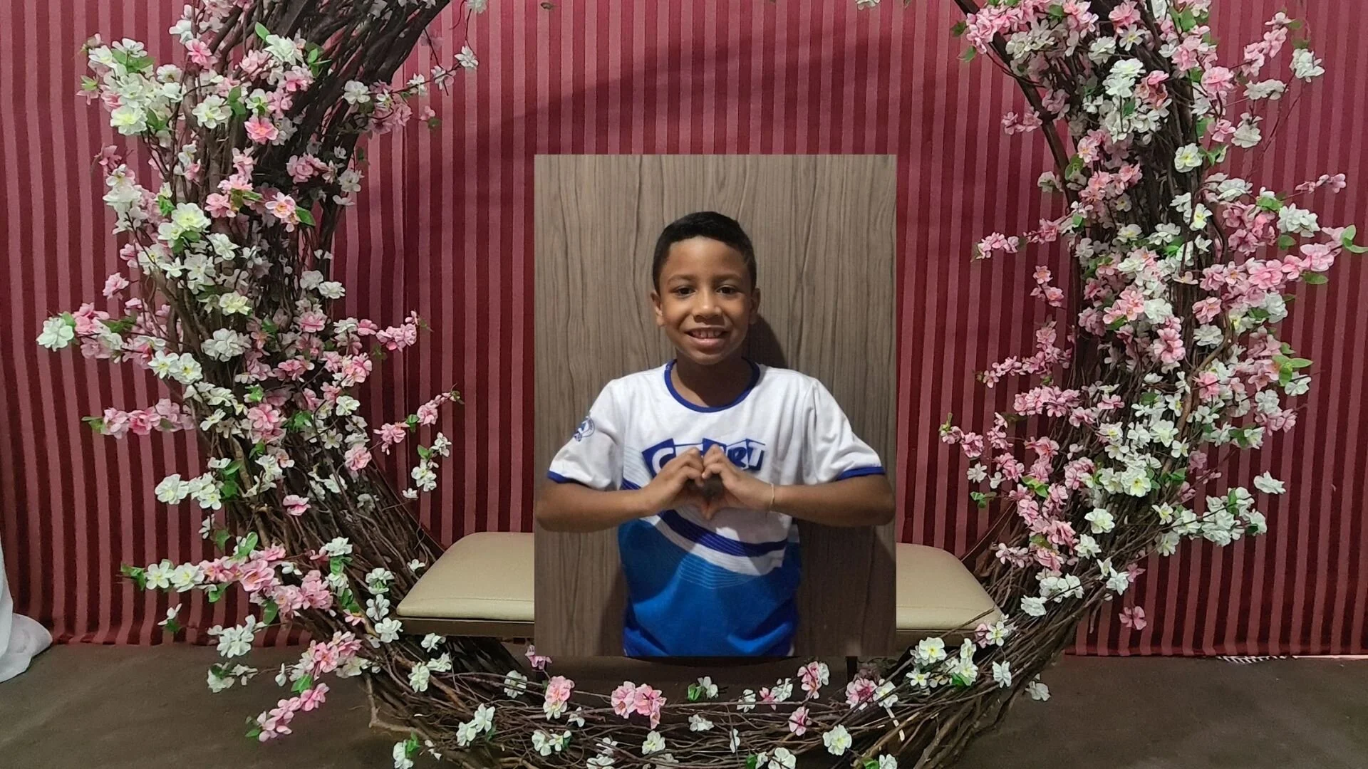 Dia das Mães 2021 - Ensino Fundamental 1º ao 5º ano Matutino e Vespertino - 09 de maio Dia das Mães 2021 - Ensino Fundamental 1º ao 5º ano Matutino e Vespertino - 09 de maio