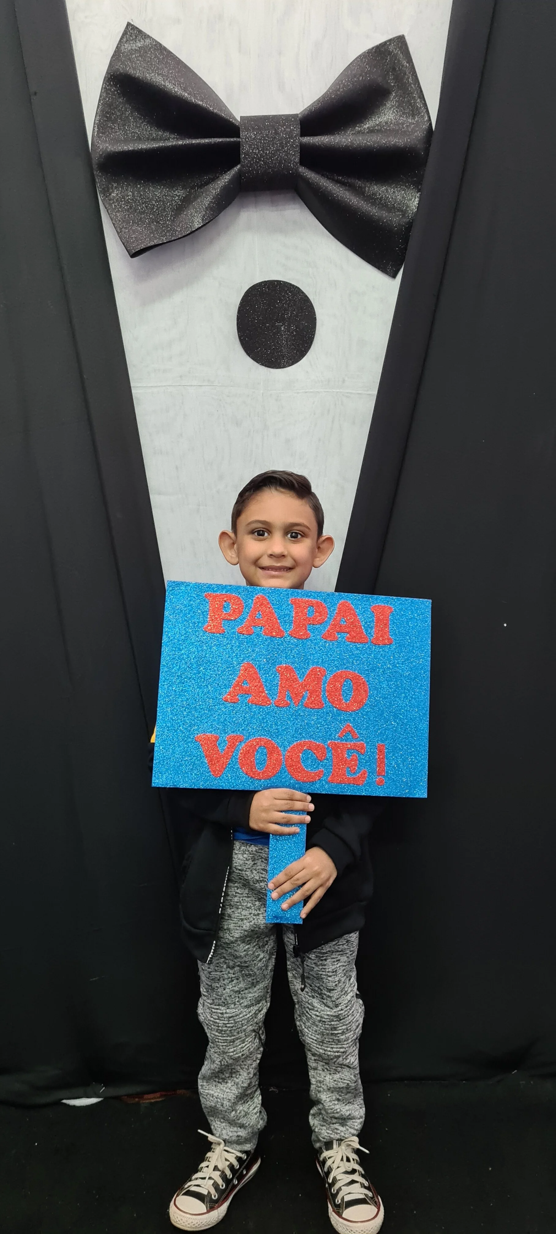 Dia dos Pais 2021- Fotos com nossos alunos da Educação Infantil Dia dos Pais 2021- Fotos com nossos alunos da Educação Infantil