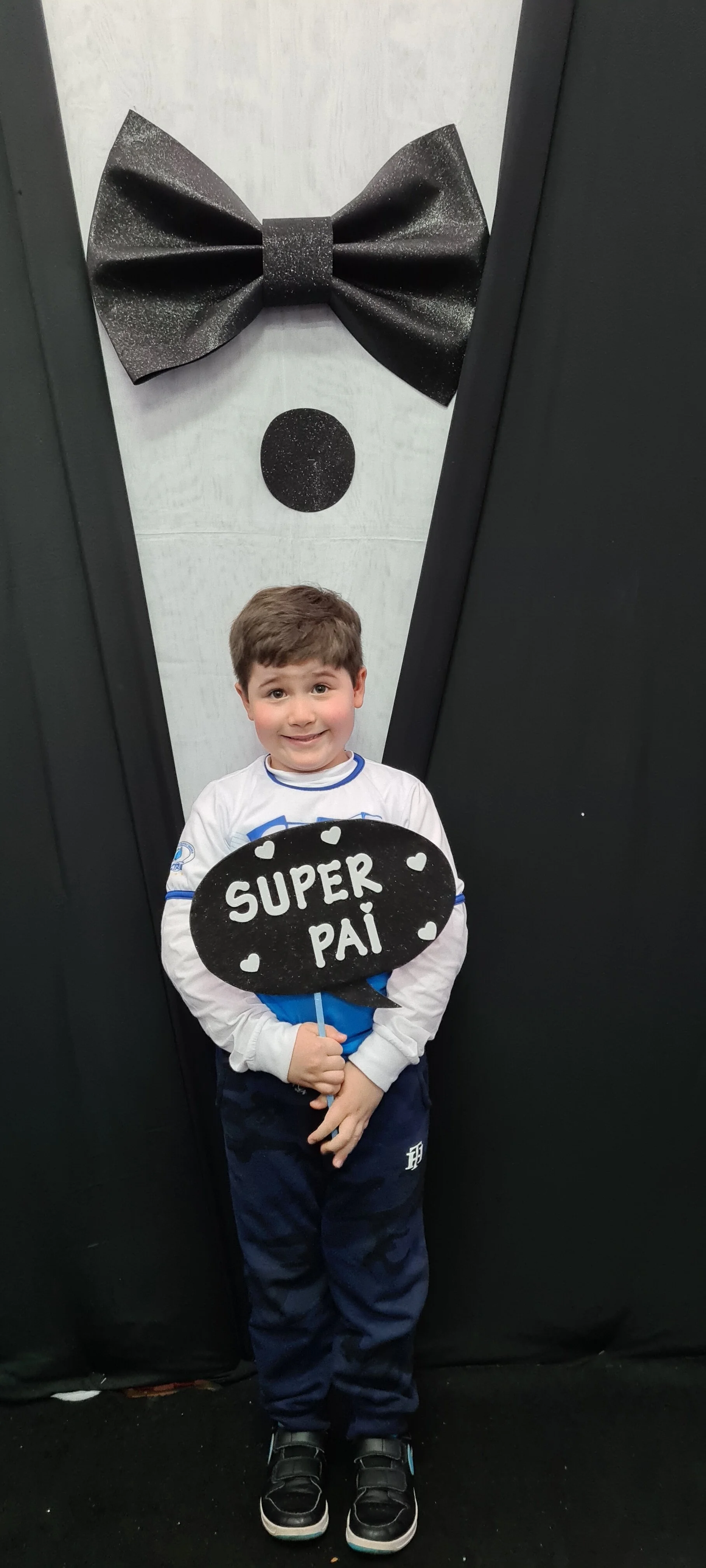 Dia dos Pais 2021- Fotos com nossos alunos da Educação Infantil Dia dos Pais 2021- Fotos com nossos alunos da Educação Infantil
