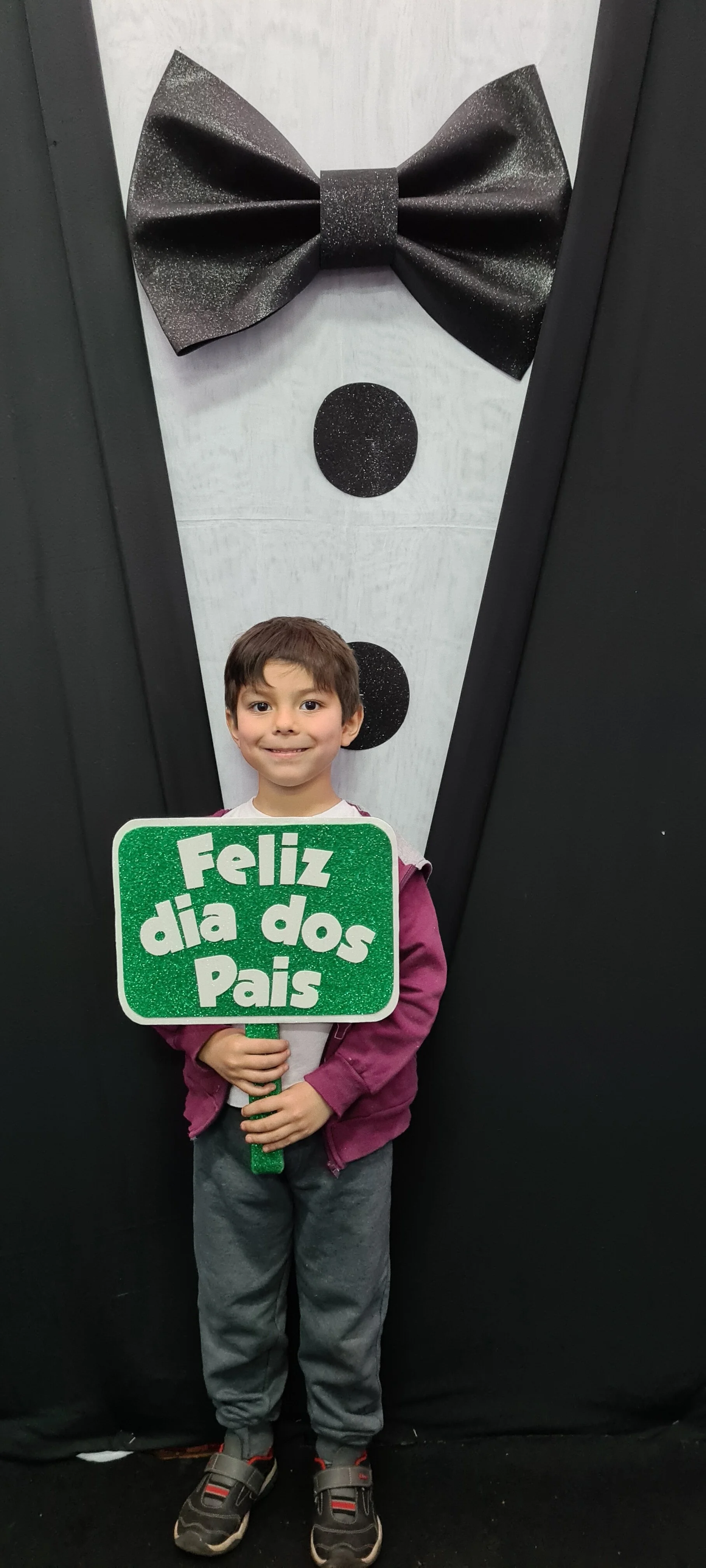 Dia dos Pais 2021- Fotos com nossos alunos da Educação Infantil Dia dos Pais 2021- Fotos com nossos alunos da Educação Infantil