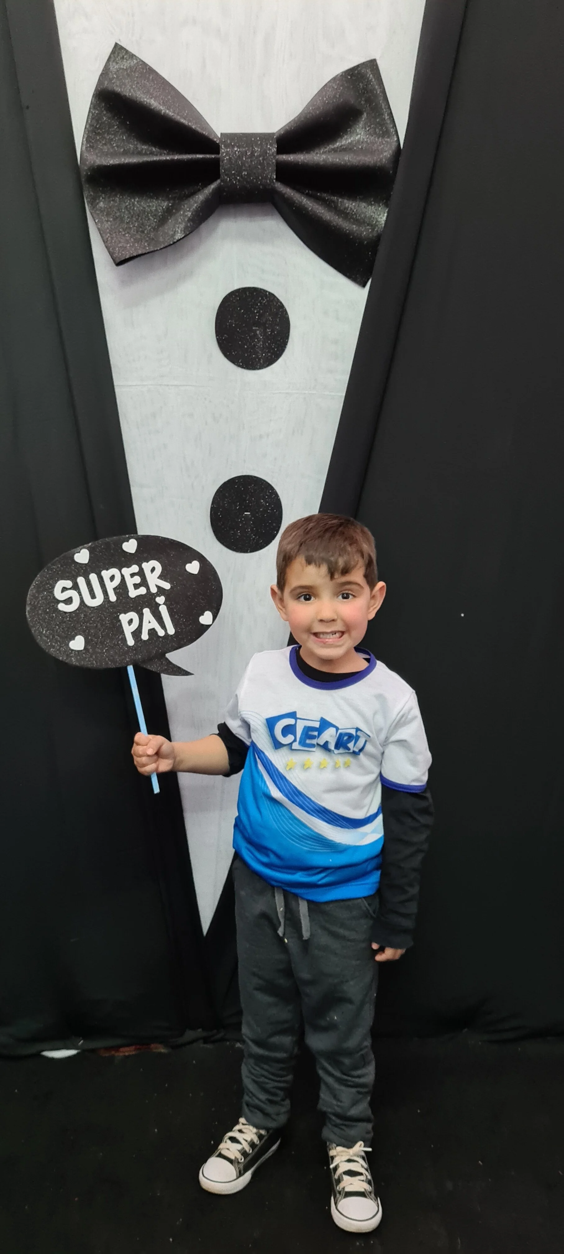 Dia dos Pais 2021- Fotos com nossos alunos da Educação Infantil Dia dos Pais 2021- Fotos com nossos alunos da Educação Infantil