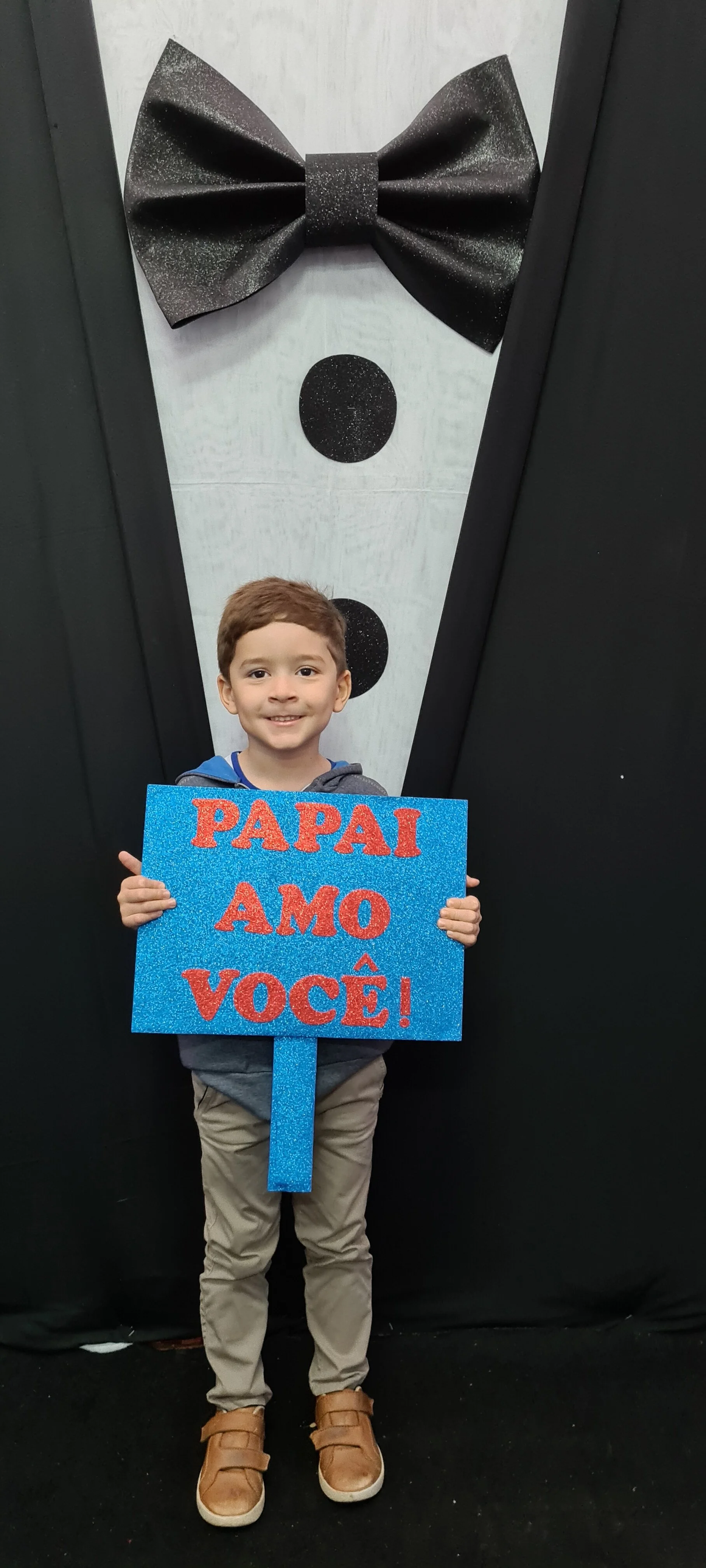 Dia dos Pais 2021- Fotos com nossos alunos da Educação Infantil Dia dos Pais 2021- Fotos com nossos alunos da Educação Infantil