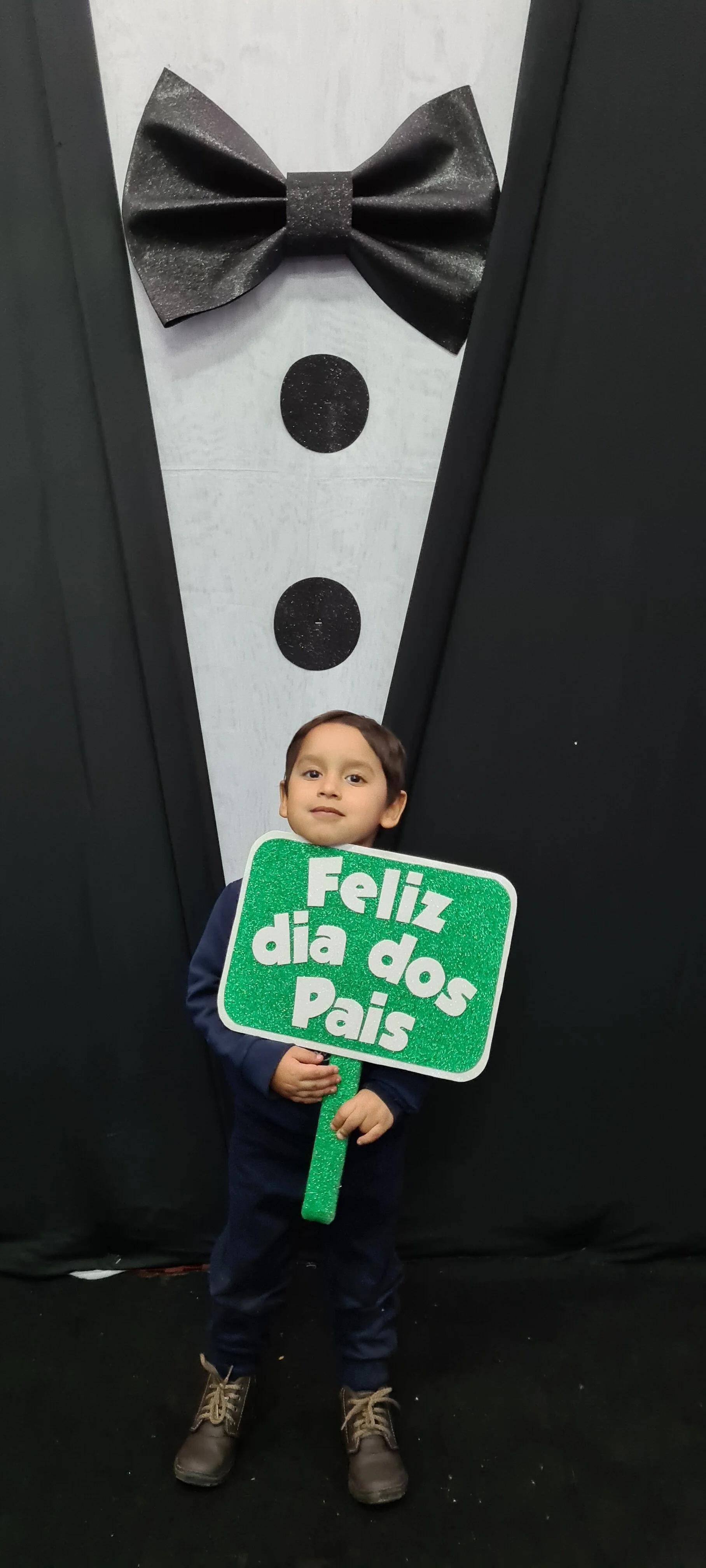 Dia dos Pais 2021- Fotos com nossos alunos da Educação Infantil Dia dos Pais 2021- Fotos com nossos alunos da Educação Infantil