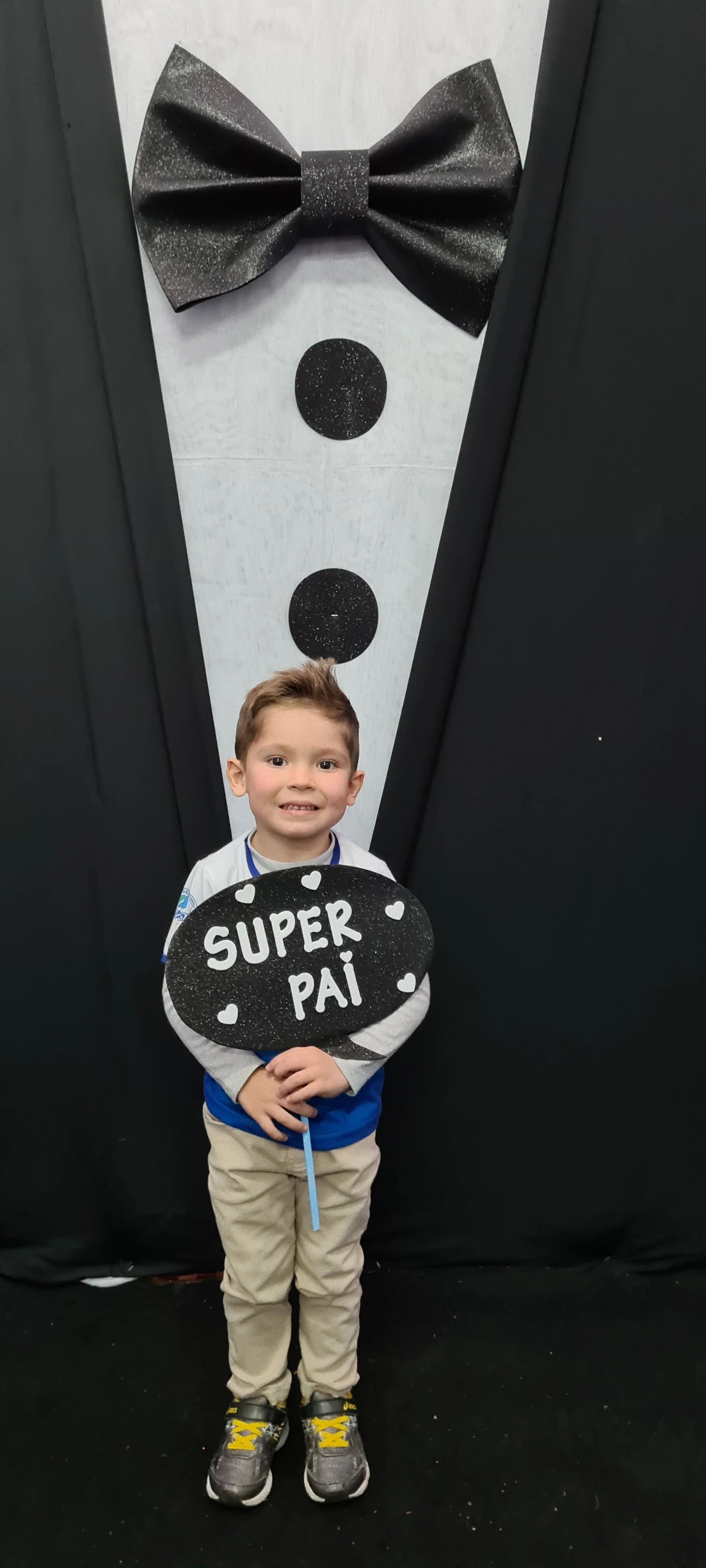 Dia dos Pais 2021- Fotos com nossos alunos da Educação Infantil Dia dos Pais 2021- Fotos com nossos alunos da Educação Infantil