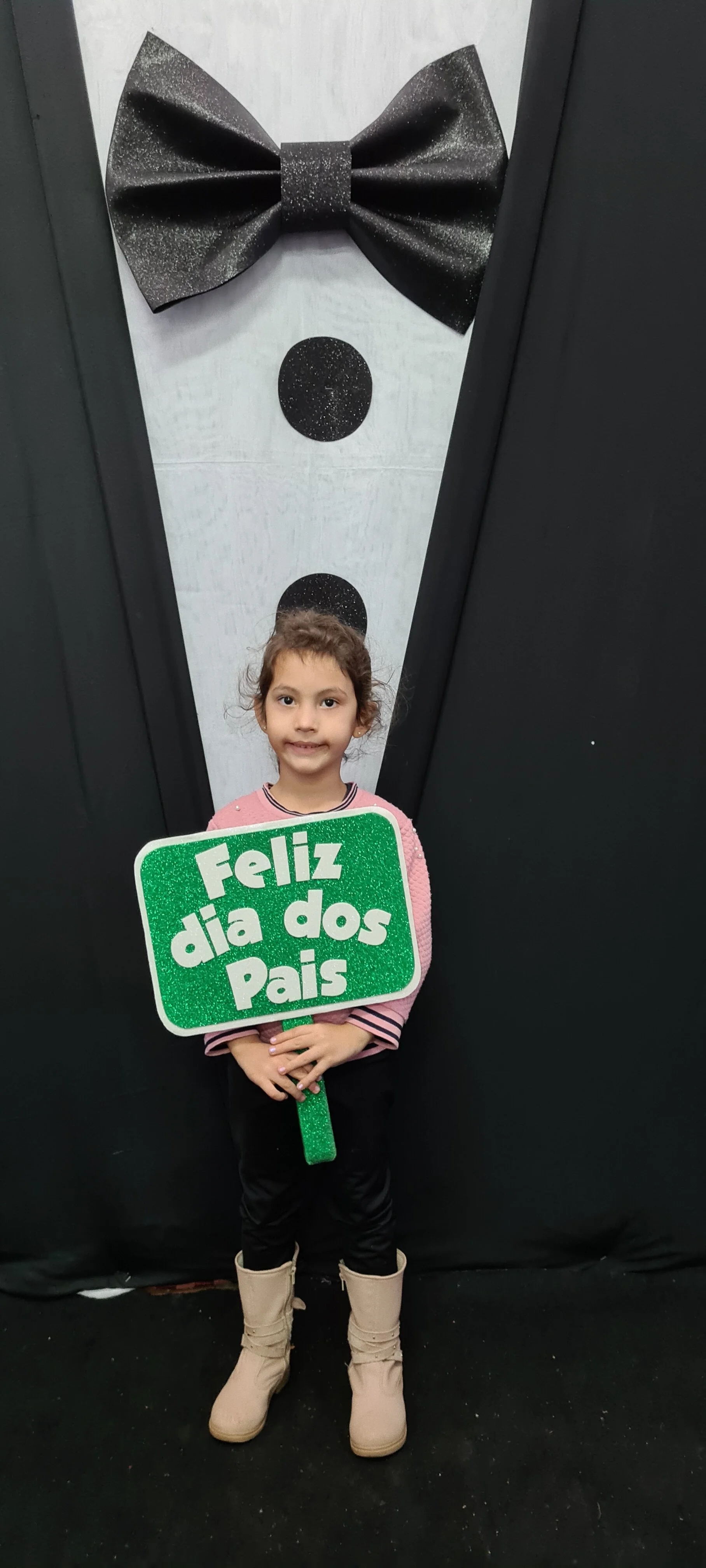 Dia dos Pais 2021- Fotos com nossos alunos da Educação Infantil Dia dos Pais 2021- Fotos com nossos alunos da Educação Infantil