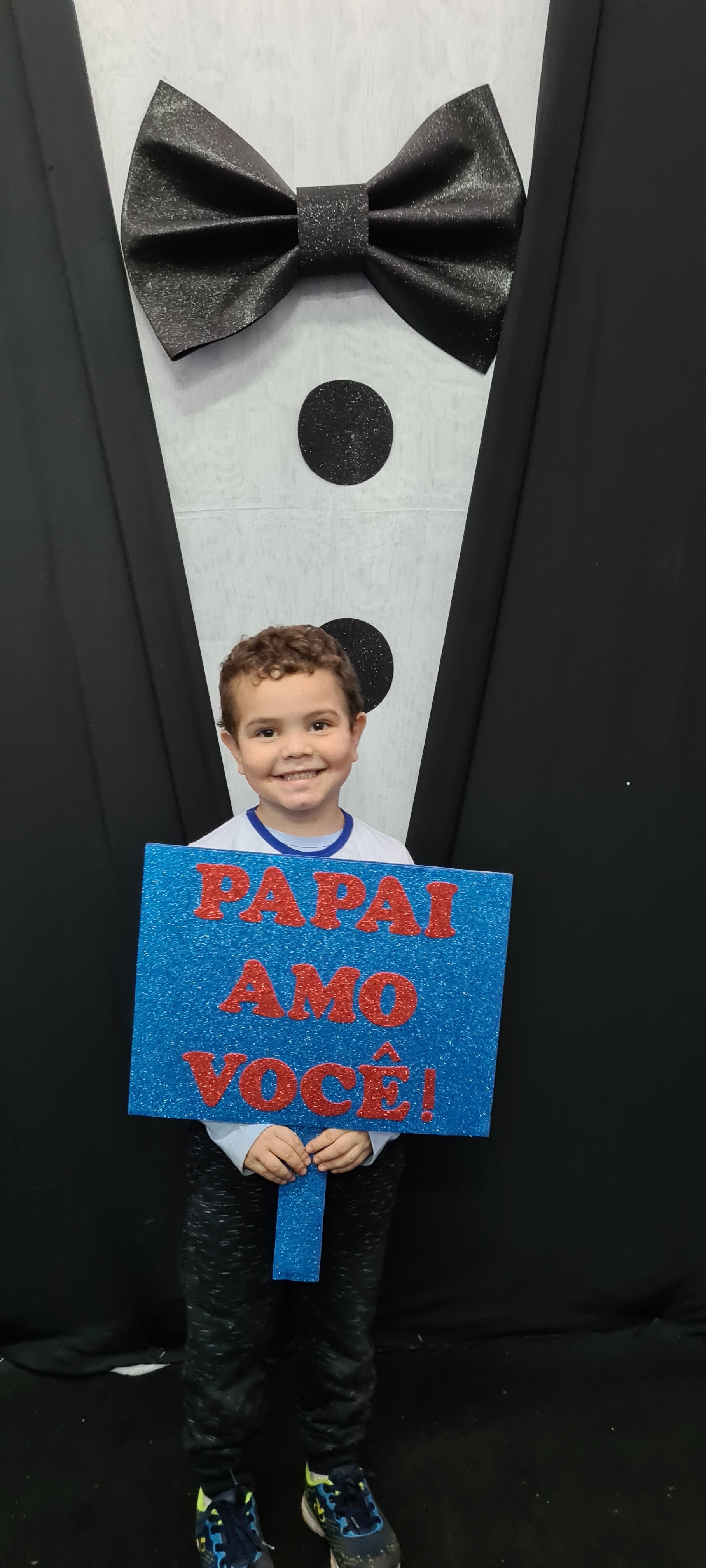 Dia dos Pais 2021- Fotos com nossos alunos da Educação Infantil Dia dos Pais 2021- Fotos com nossos alunos da Educação Infantil
