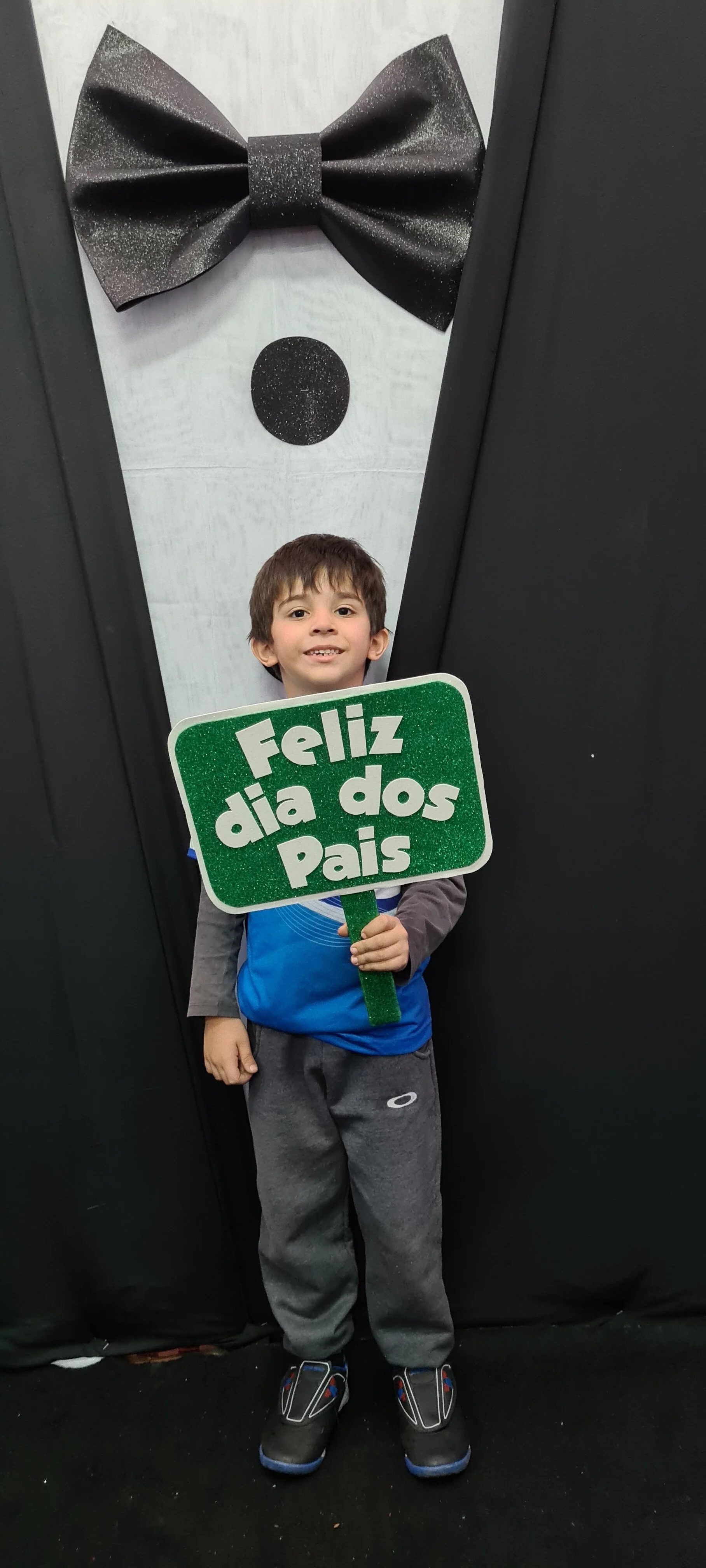Dia dos Pais 2021- Fotos com nossos alunos da Educação Infantil Dia dos Pais 2021- Fotos com nossos alunos da Educação Infantil
