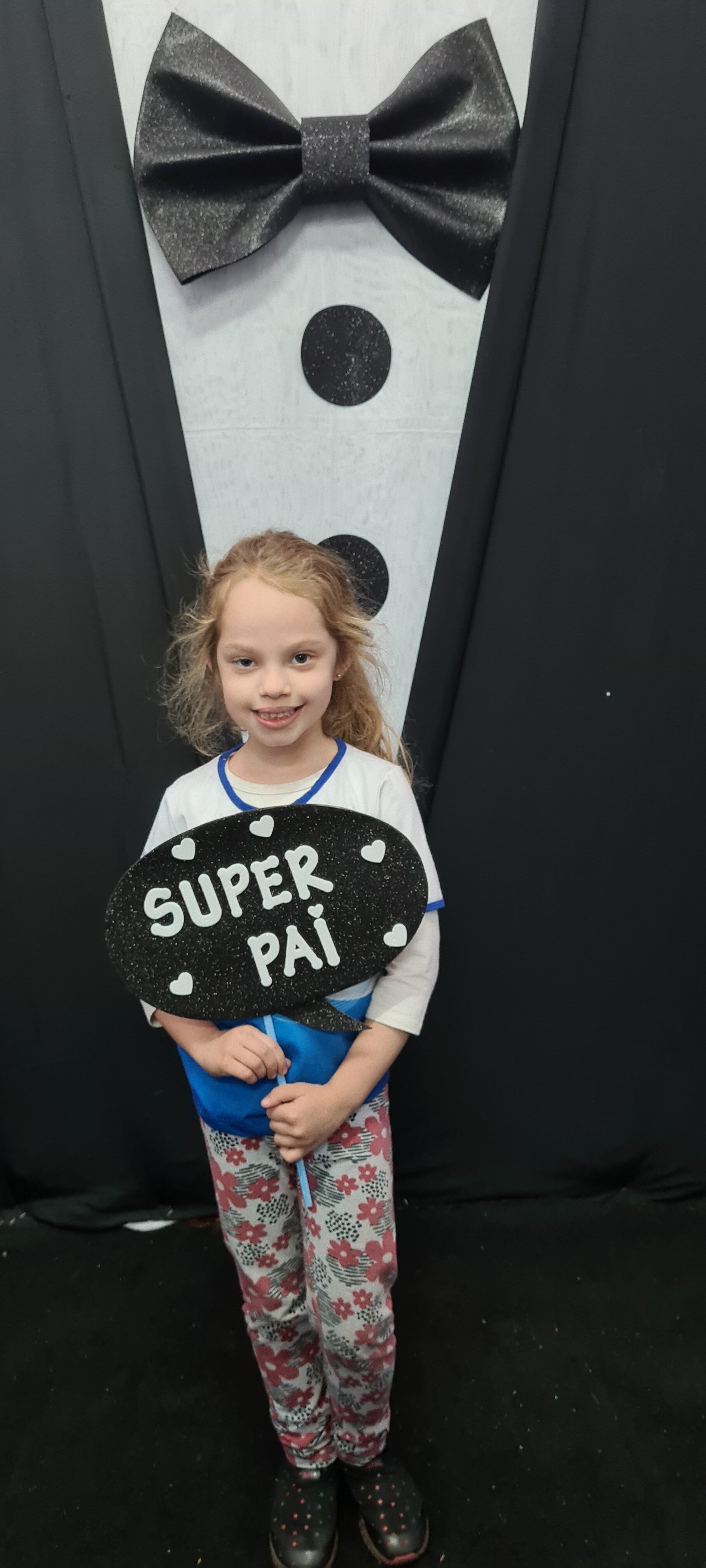 Dia dos Pais 2021- Fotos com nossos alunos da Educação Infantil Dia dos Pais 2021- Fotos com nossos alunos da Educação Infantil