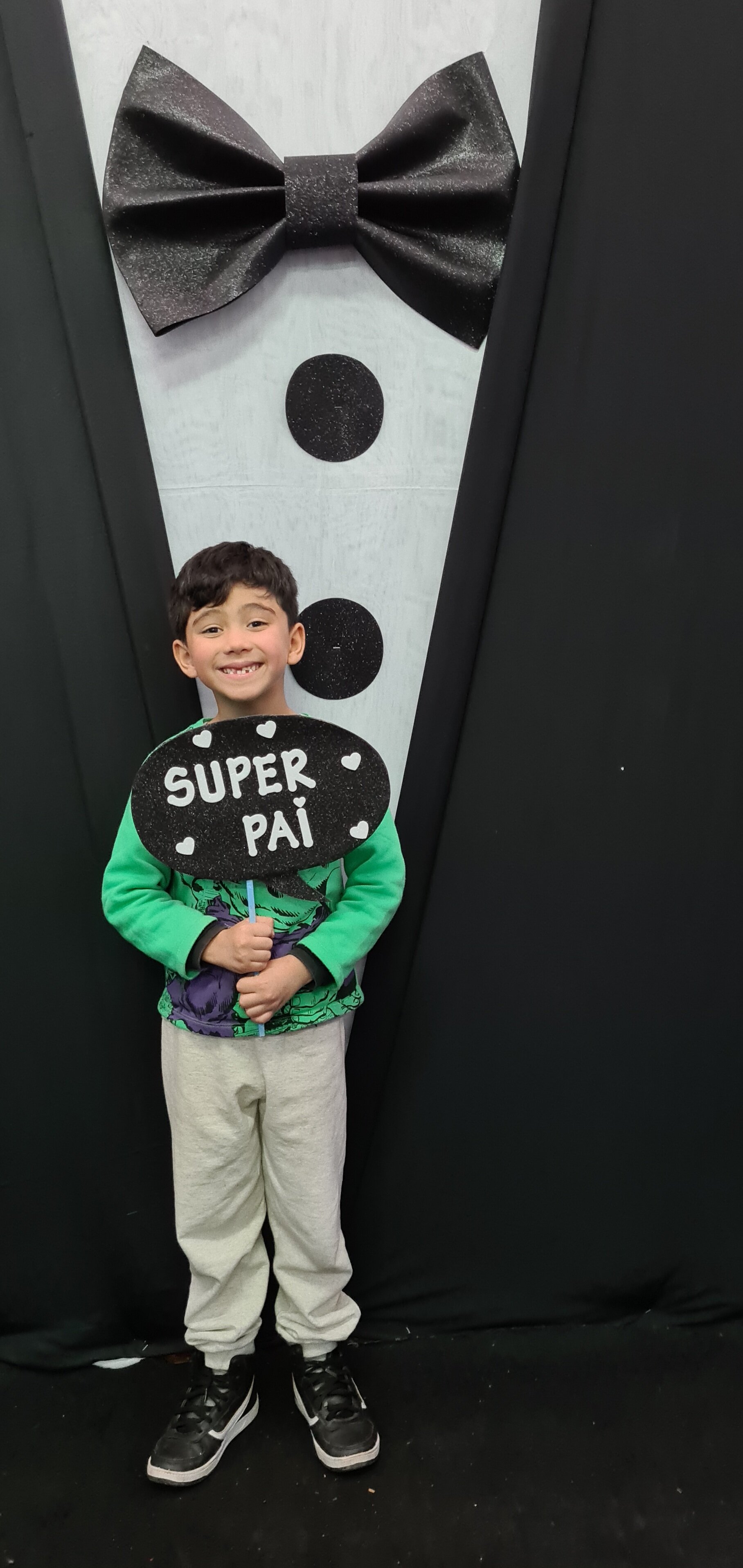 Dia dos Pais 2021- Fotos com nossos alunos da Educação Infantil Dia dos Pais 2021- Fotos com nossos alunos da Educação Infantil