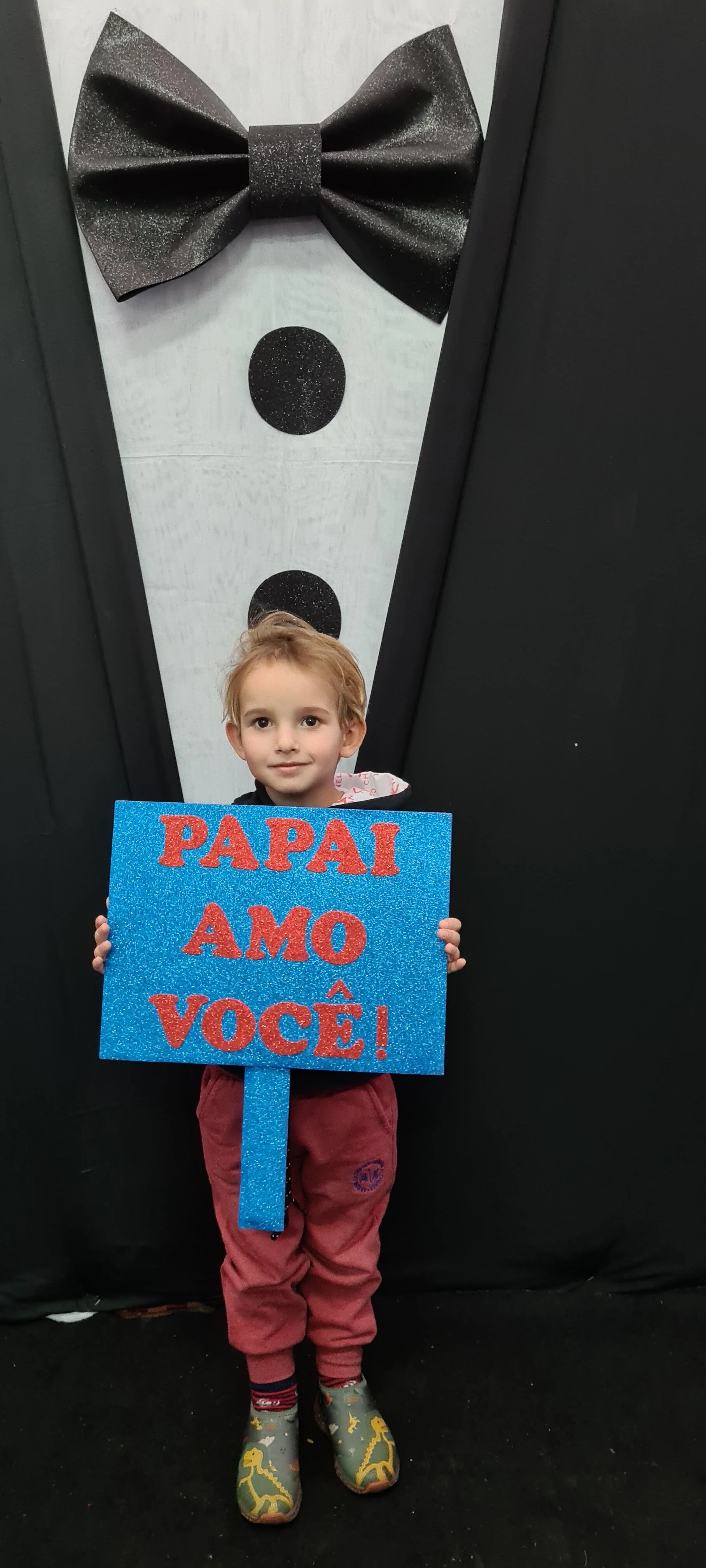 Dia dos Pais 2021- Fotos com nossos alunos da Educação Infantil Dia dos Pais 2021- Fotos com nossos alunos da Educação Infantil