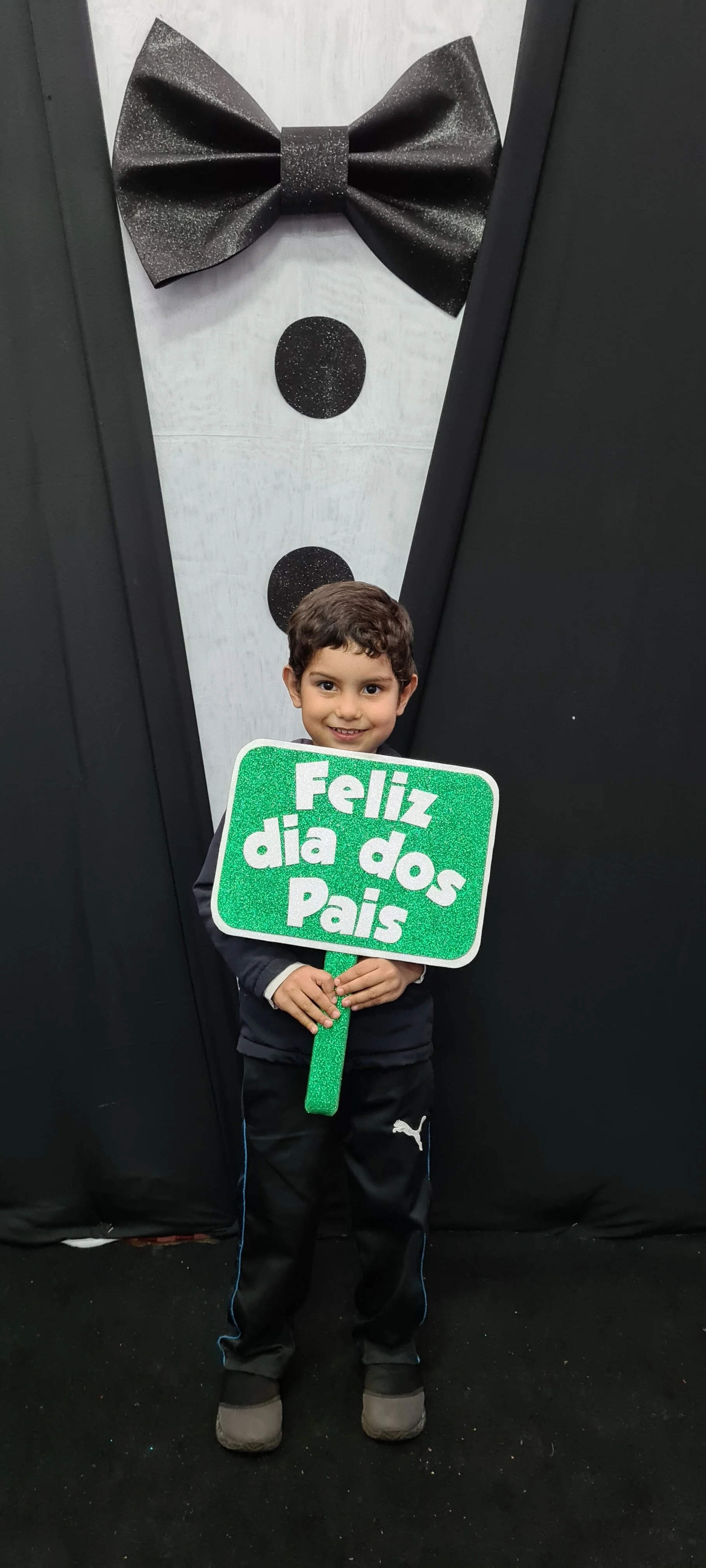 Dia dos Pais 2021- Fotos com nossos alunos da Educação Infantil Dia dos Pais 2021- Fotos com nossos alunos da Educação Infantil