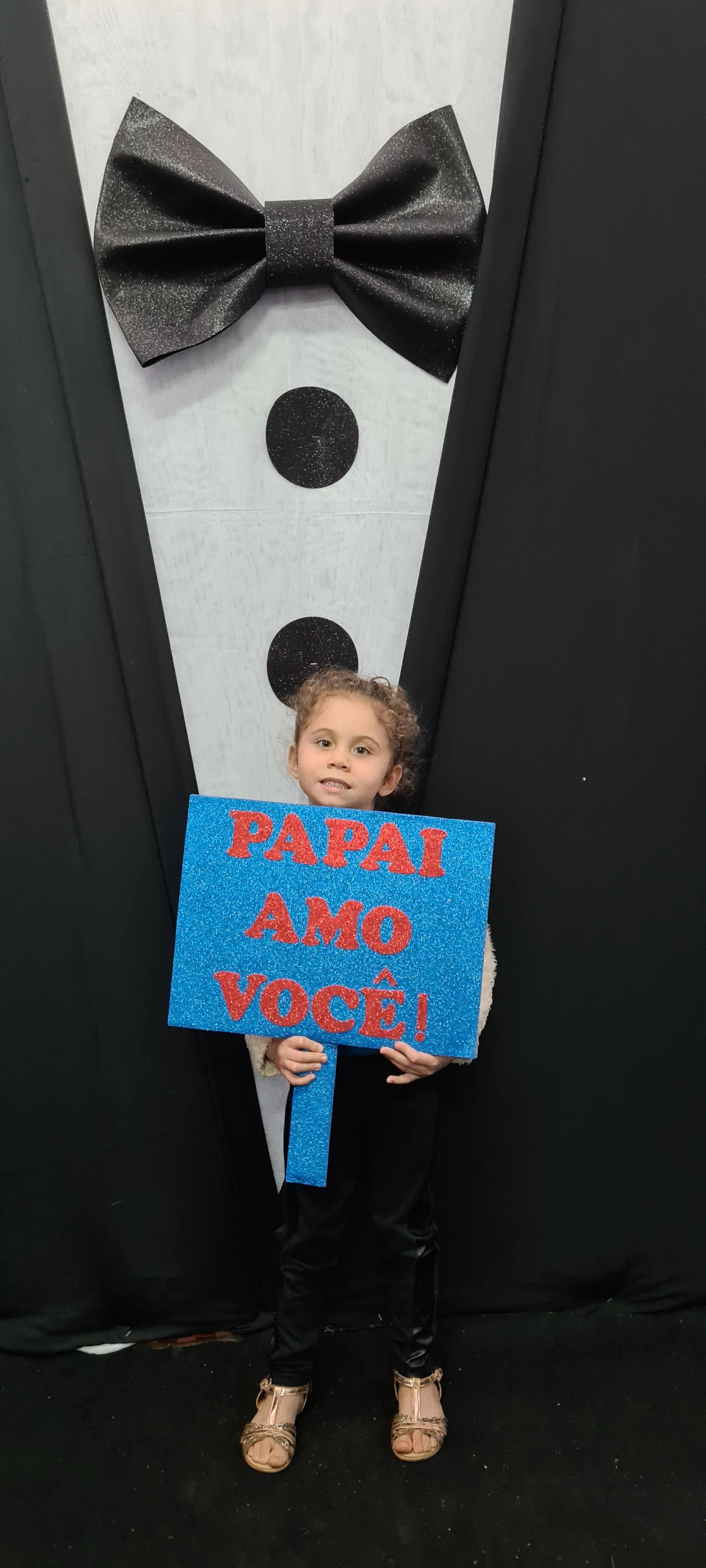 Dia dos Pais 2021- Fotos com nossos alunos da Educação Infantil Dia dos Pais 2021- Fotos com nossos alunos da Educação Infantil