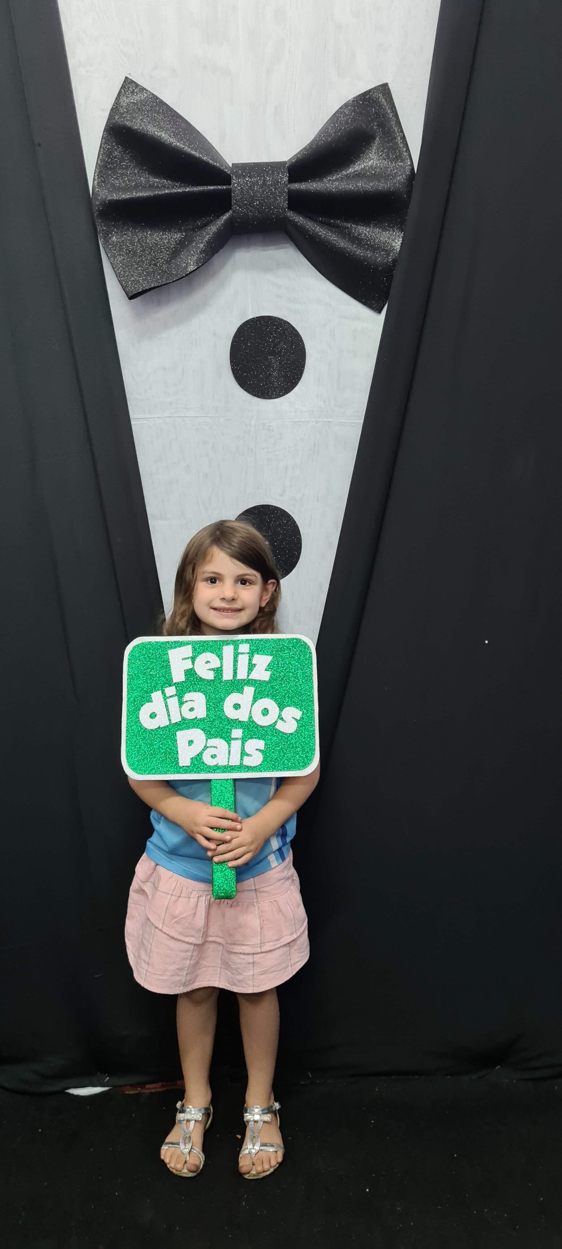 Dia dos Pais 2021- Fotos com nossos alunos da Educação Infantil Dia dos Pais 2021- Fotos com nossos alunos da Educação Infantil