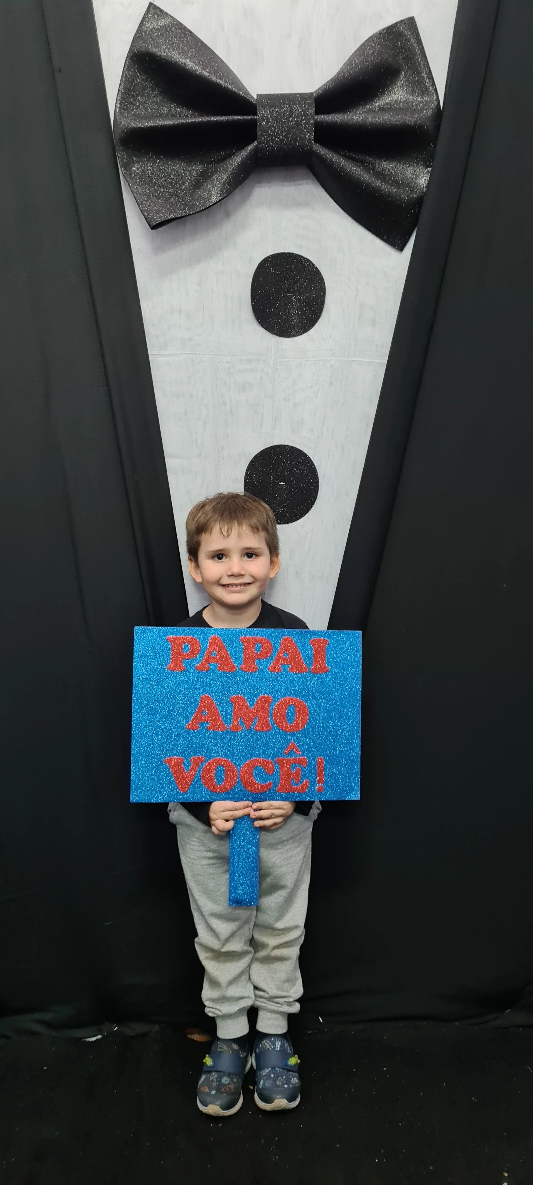 Dia dos Pais 2021- Fotos com nossos alunos da Educação Infantil Dia dos Pais 2021- Fotos com nossos alunos da Educação Infantil