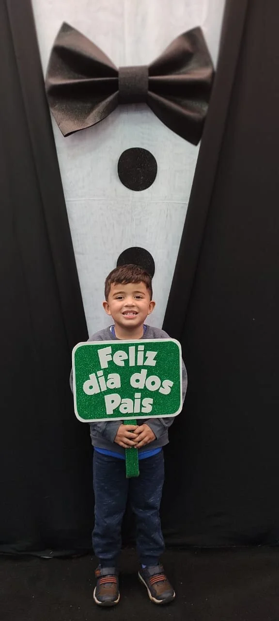 Dia dos Pais 2021- Fotos com nossos alunos da Educação Infantil Dia dos Pais 2021- Fotos com nossos alunos da Educação Infantil