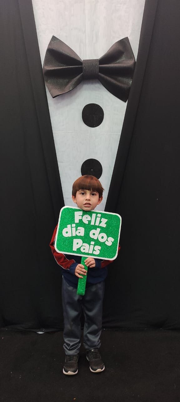 Dia dos Pais 2021- Fotos com nossos alunos da Educação Infantil Dia dos Pais 2021- Fotos com nossos alunos da Educação Infantil