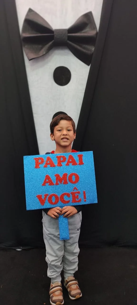 Dia dos Pais 2021- Fotos com nossos alunos da Educação Infantil Dia dos Pais 2021- Fotos com nossos alunos da Educação Infantil