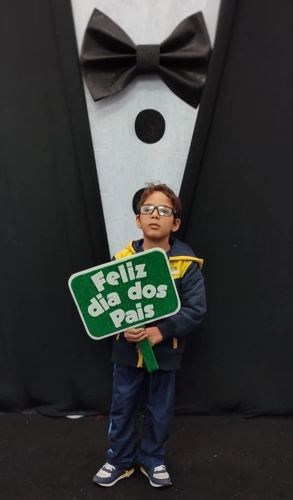 Dia dos Pais 2021- Fotos com nossos alunos da Educação Infantil Dia dos Pais 2021- Fotos com nossos alunos da Educação Infantil