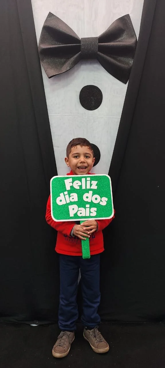 Dia dos Pais 2021- Fotos com nossos alunos da Educação Infantil Dia dos Pais 2021- Fotos com nossos alunos da Educação Infantil