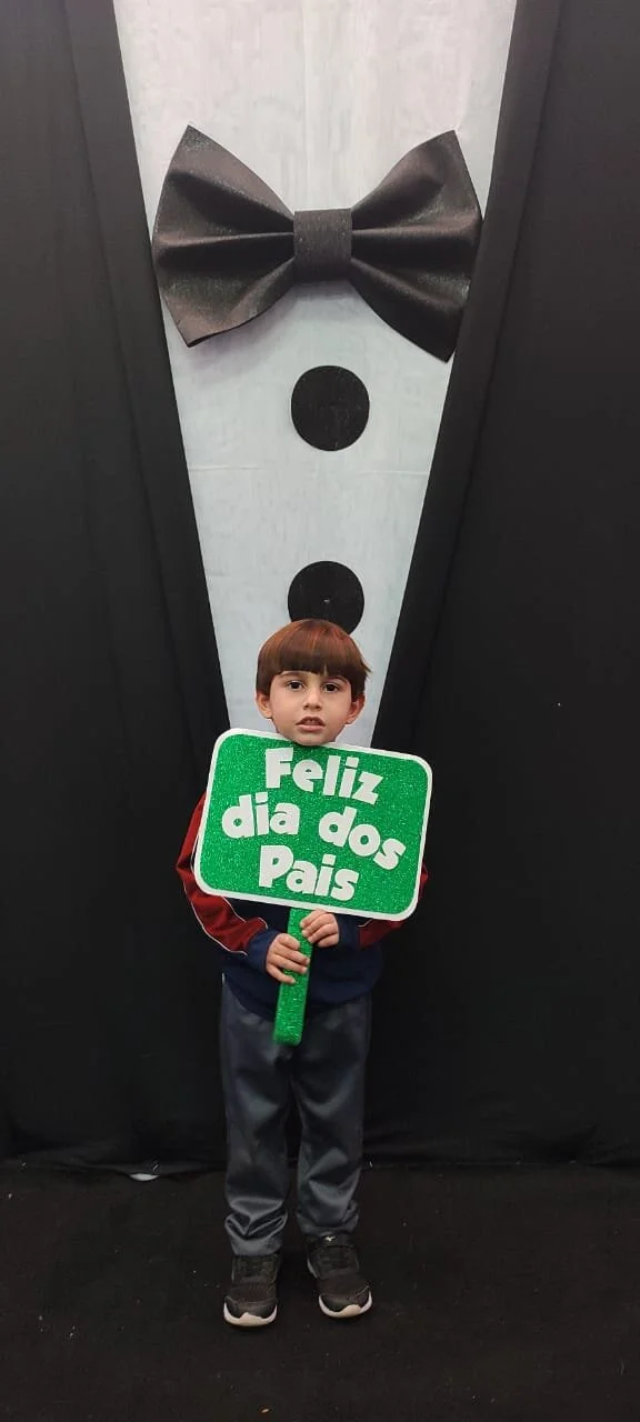 Dia dos Pais 2021- Fotos com nossos alunos da Educação Infantil Dia dos Pais 2021- Fotos com nossos alunos da Educação Infantil