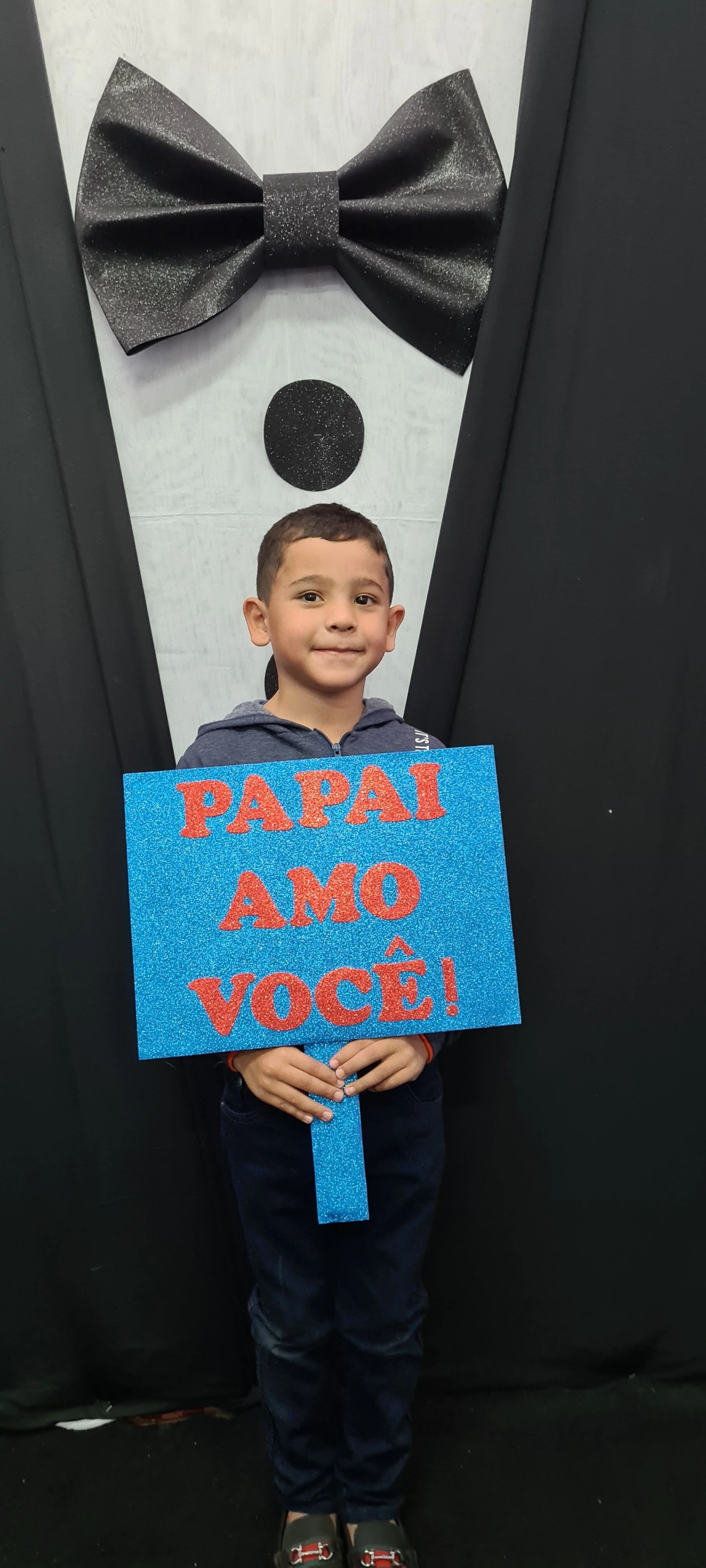 Dia dos Pais 2021- Fotos com nossos alunos da Educação Infantil Dia dos Pais 2021- Fotos com nossos alunos da Educação Infantil