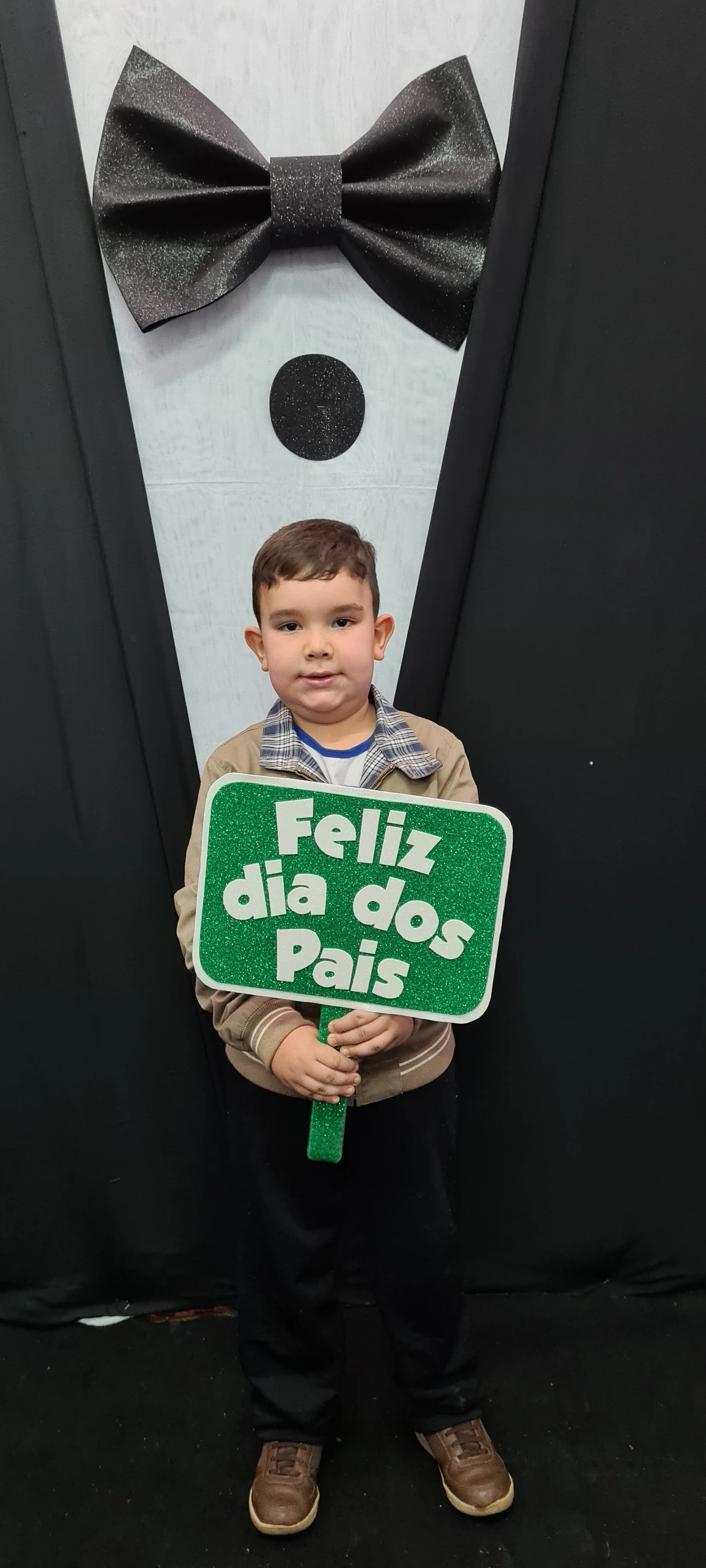 Dia dos Pais 2021- Fotos com nossos alunos da Educação Infantil Dia dos Pais 2021- Fotos com nossos alunos da Educação Infantil