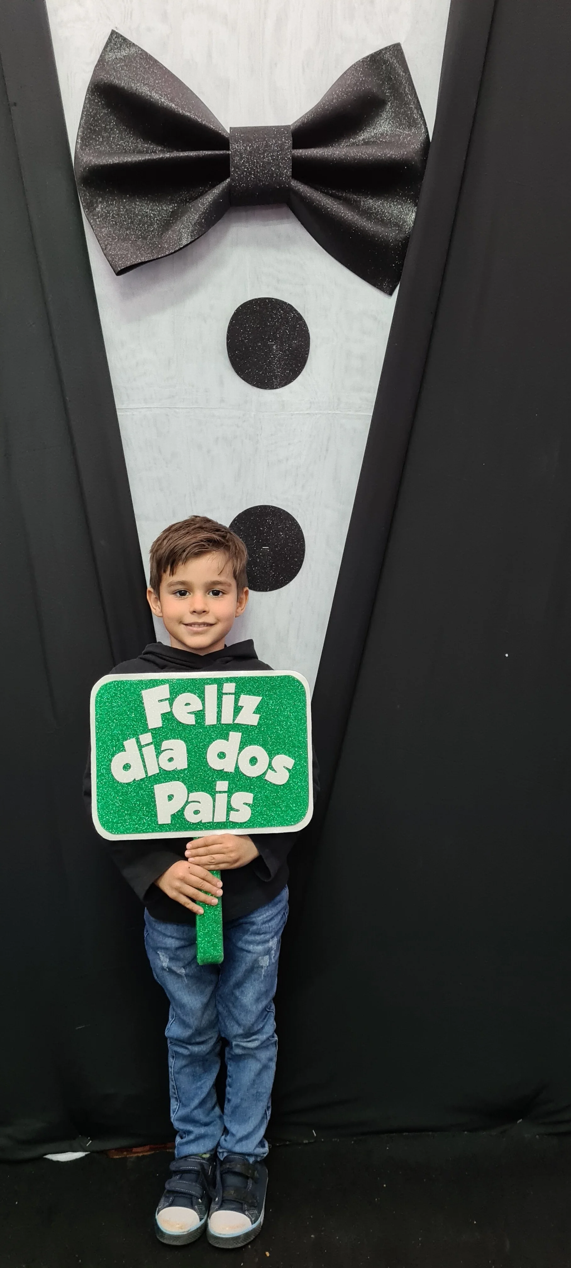 Dia dos Pais 2021- Fotos com nossos alunos da Educação Infantil Dia dos Pais 2021- Fotos com nossos alunos da Educação Infantil