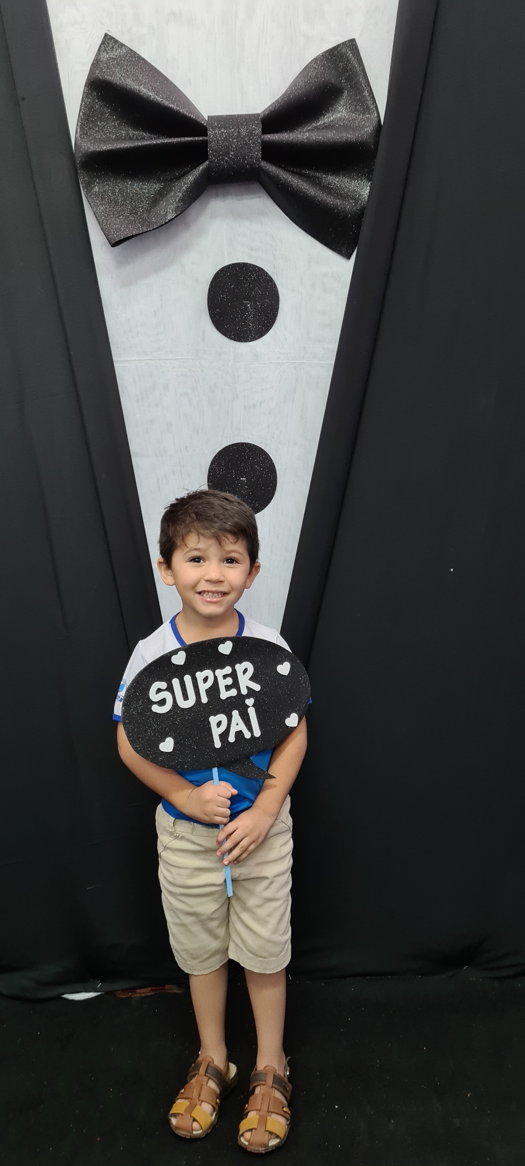 Dia dos Pais 2021- Fotos com nossos alunos da Educação Infantil Dia dos Pais 2021- Fotos com nossos alunos da Educação Infantil