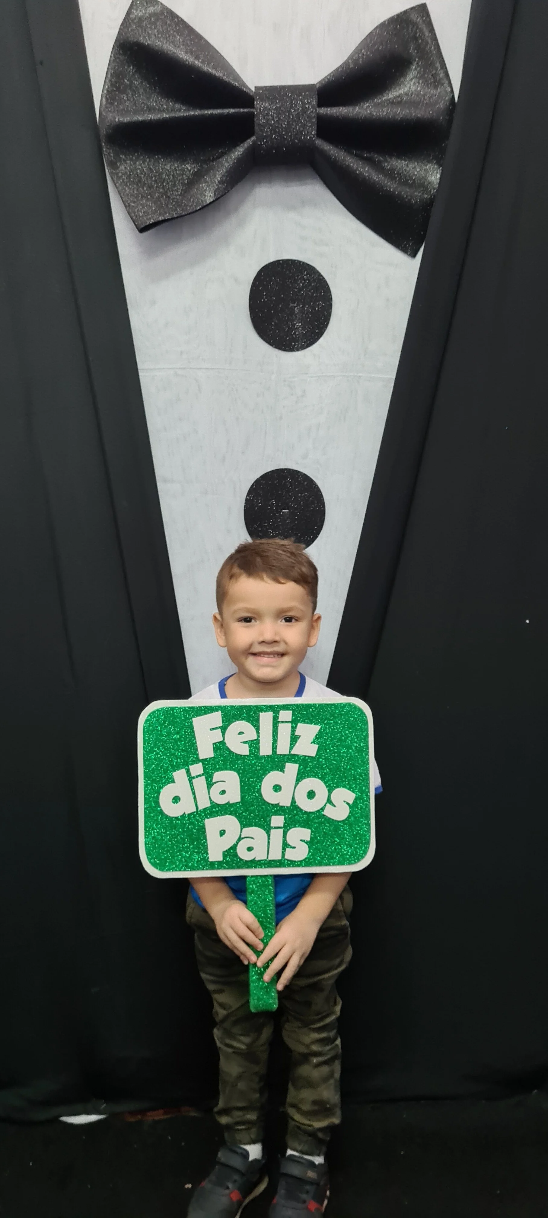 Dia dos Pais 2021- Fotos com nossos alunos da Educação Infantil Dia dos Pais 2021- Fotos com nossos alunos da Educação Infantil