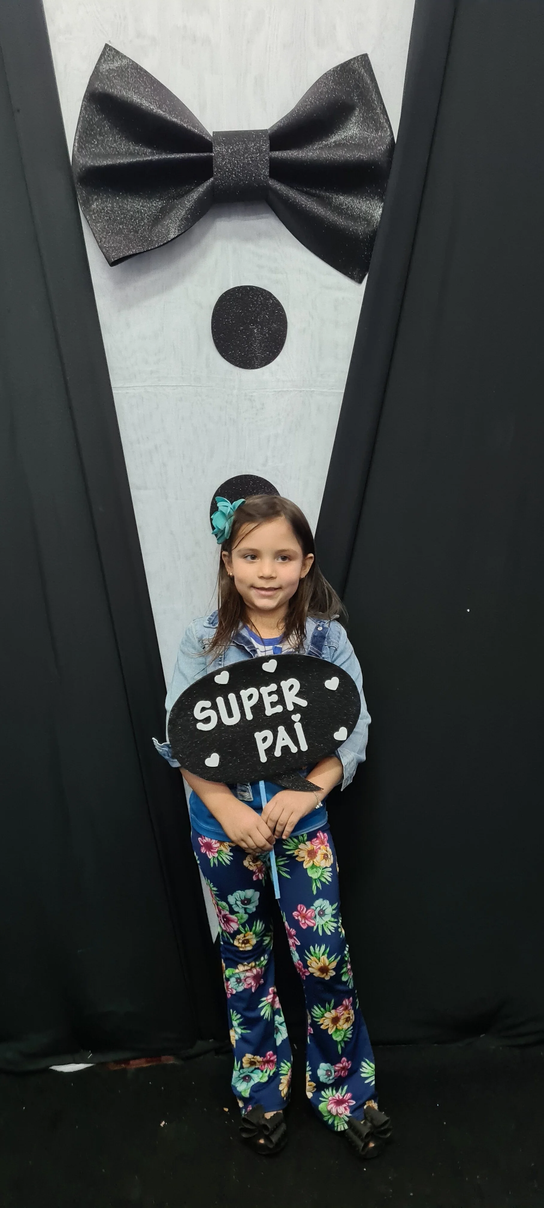 Dia dos Pais 2021- Fotos com nossos alunos da Educação Infantil Dia dos Pais 2021- Fotos com nossos alunos da Educação Infantil