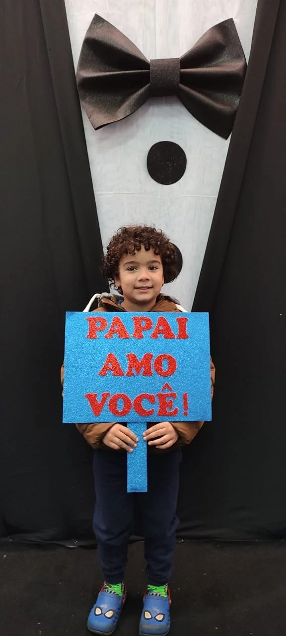 Dia dos Pais 2021- Fotos com nossos alunos da Educação Infantil Dia dos Pais 2021- Fotos com nossos alunos da Educação Infantil