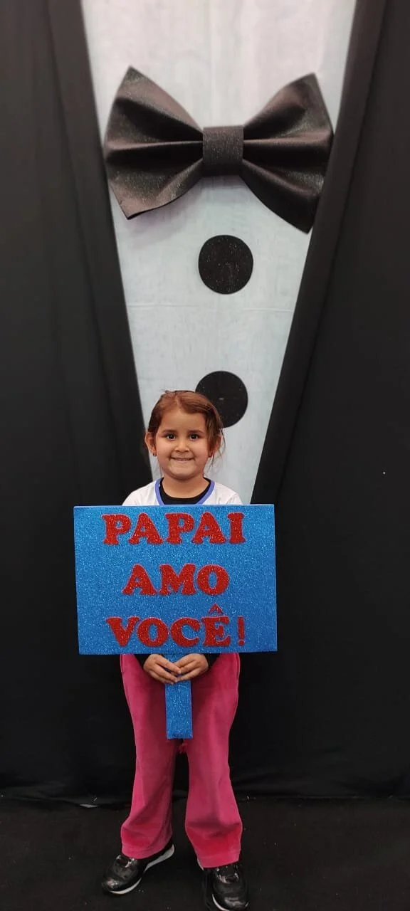 Dia dos Pais 2021- Fotos com nossos alunos da Educação Infantil Dia dos Pais 2021- Fotos com nossos alunos da Educação Infantil
