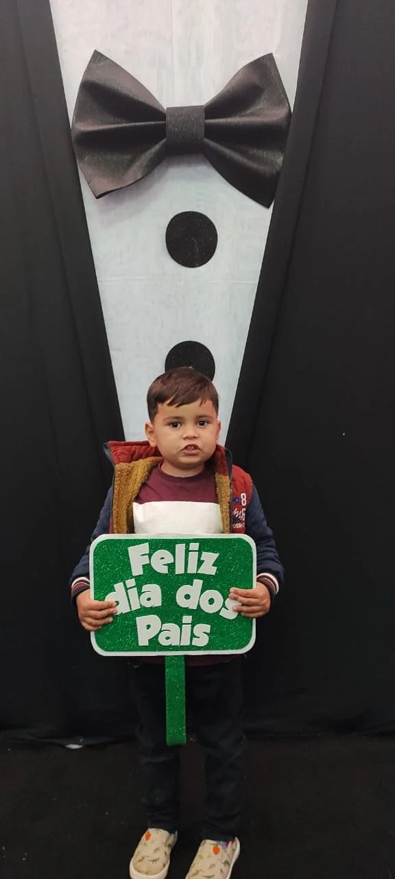 Dia dos Pais 2021- Fotos com nossos alunos da Educação Infantil Dia dos Pais 2021- Fotos com nossos alunos da Educação Infantil
