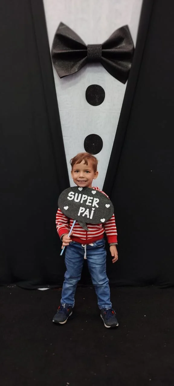 Dia dos Pais 2021- Fotos com nossos alunos da Educação Infantil Dia dos Pais 2021- Fotos com nossos alunos da Educação Infantil