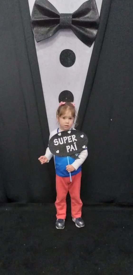 Dia dos Pais 2021- Fotos com nossos alunos da Educação Infantil Dia dos Pais 2021- Fotos com nossos alunos da Educação Infantil