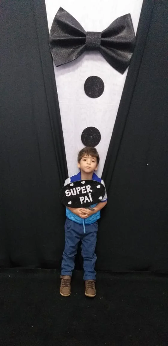 Dia dos Pais 2021- Fotos com nossos alunos da Educação Infantil Dia dos Pais 2021- Fotos com nossos alunos da Educação Infantil