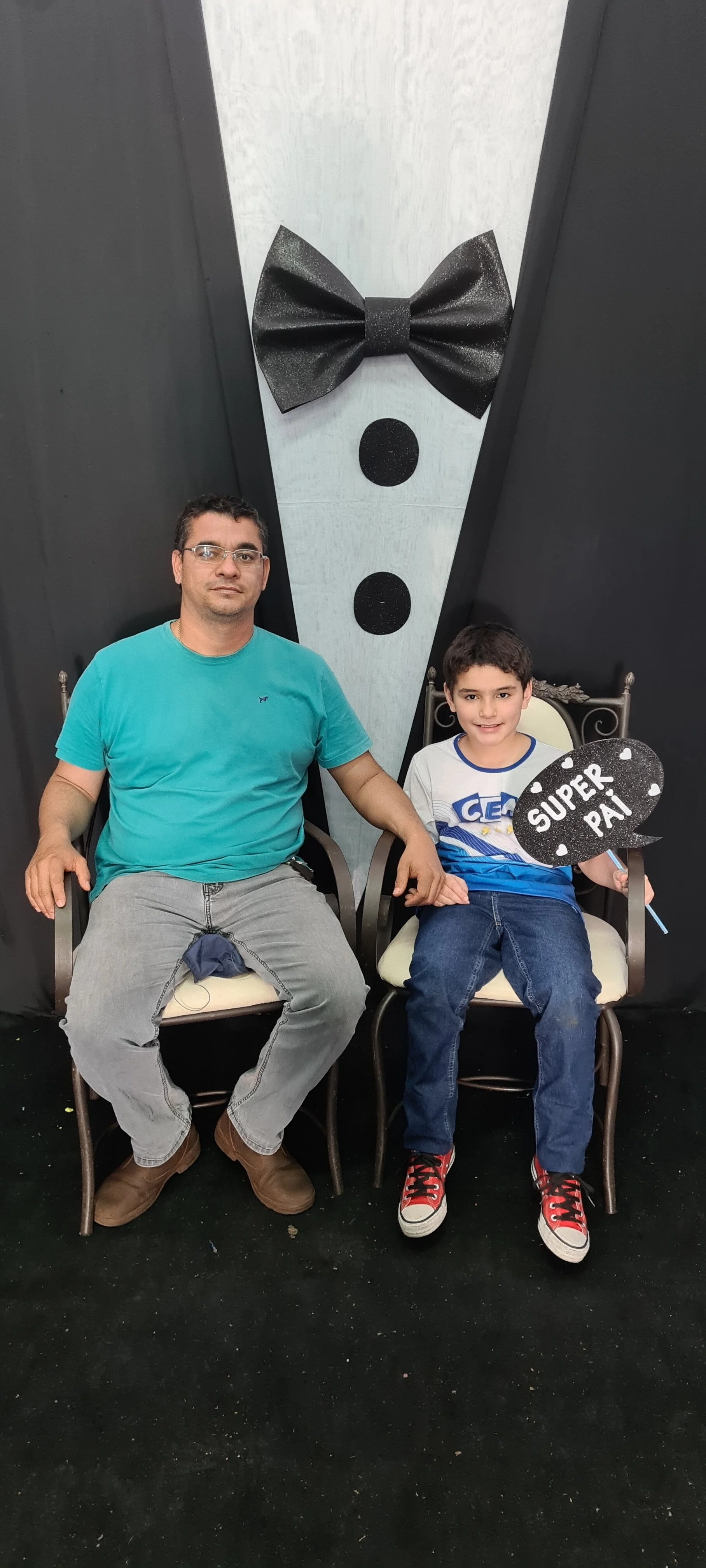 Dia dos Pais 2021- Fotos com os pais na escola.